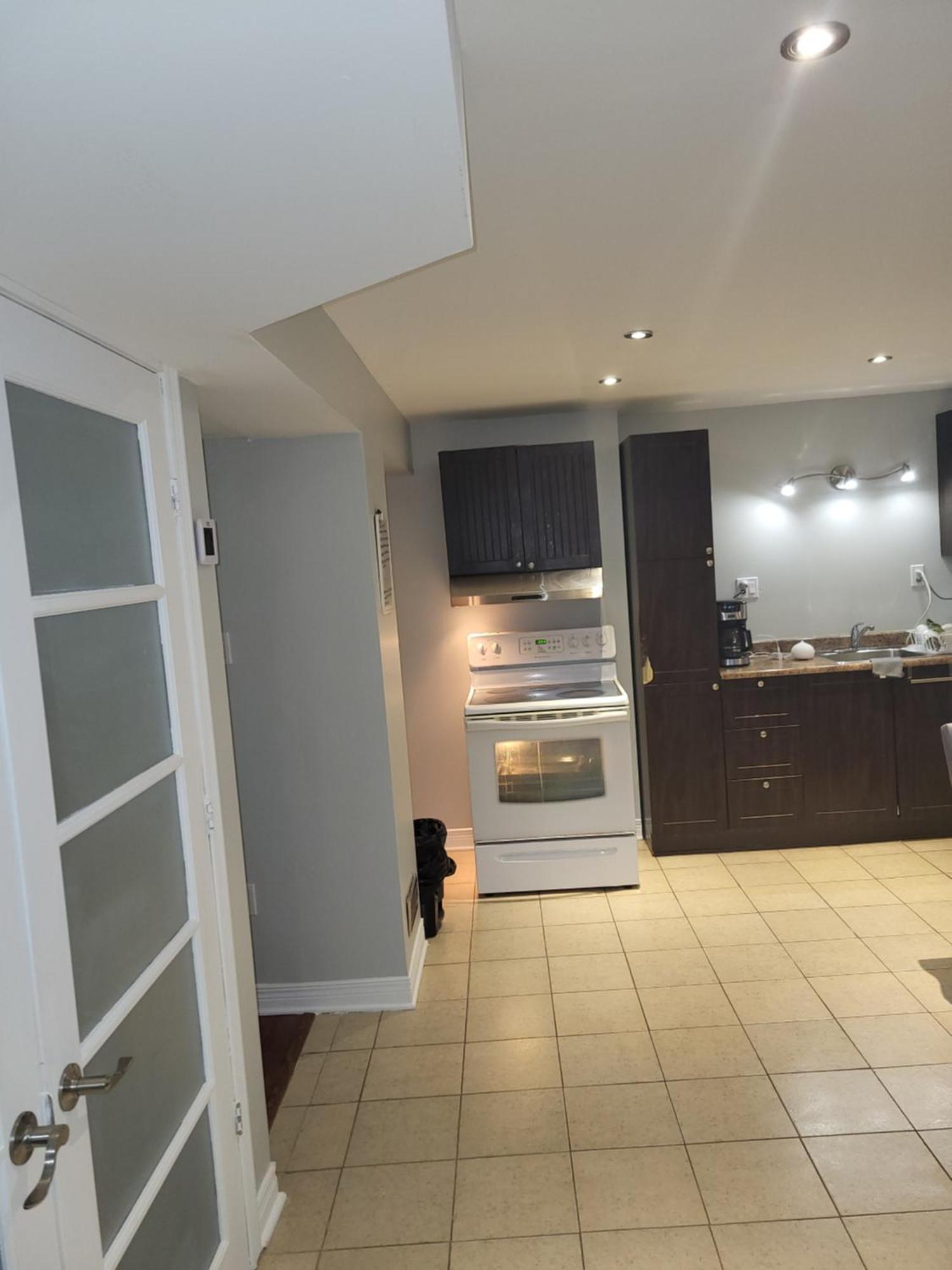 Lovely Guest Entire Minutes From Airport Guest house Ottawa