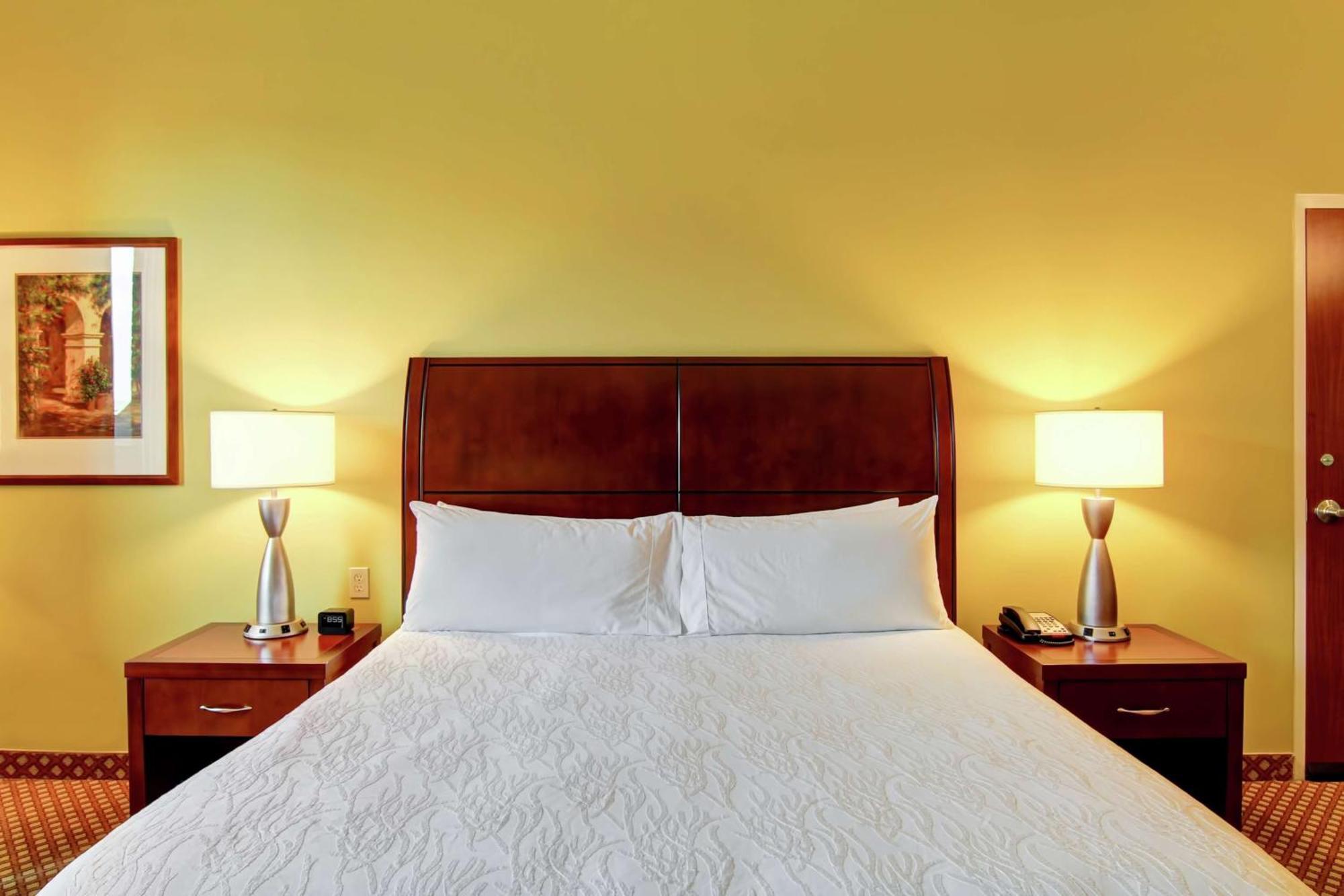 Hotel Hilton Garden Airport Ottawa