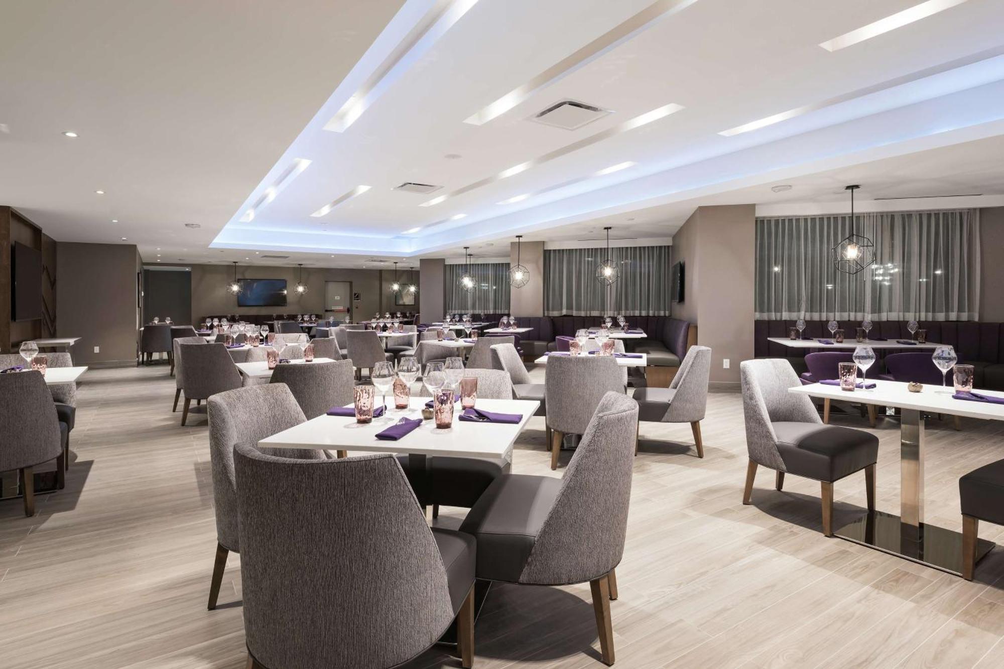 Hilton Garden Downtown Hotel Ottawa