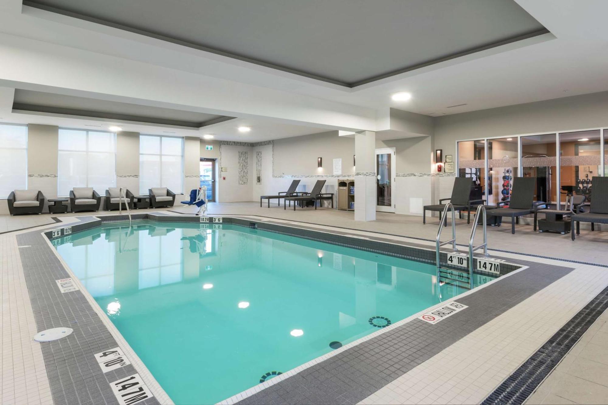 Hotel Homewood By Hilton Airport Ottawa