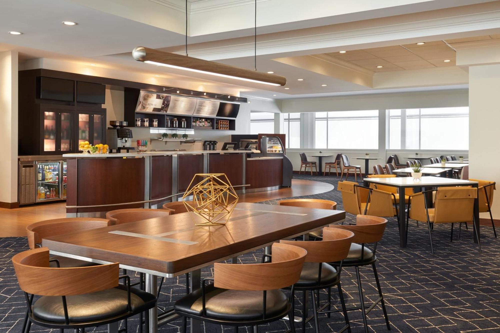 Courtyard By Marriott Downtown Hotel 3*