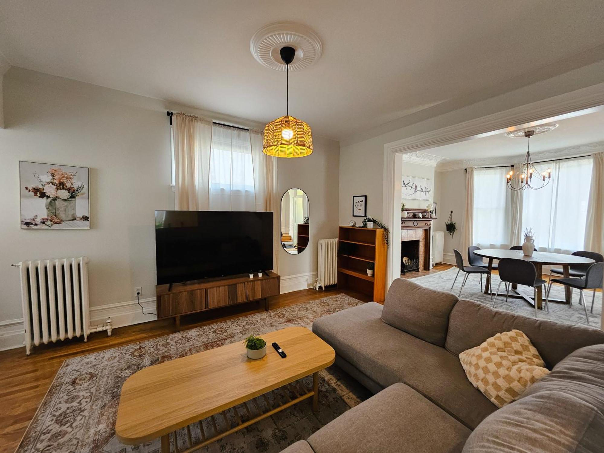 Downtown Cozy Aparthotel