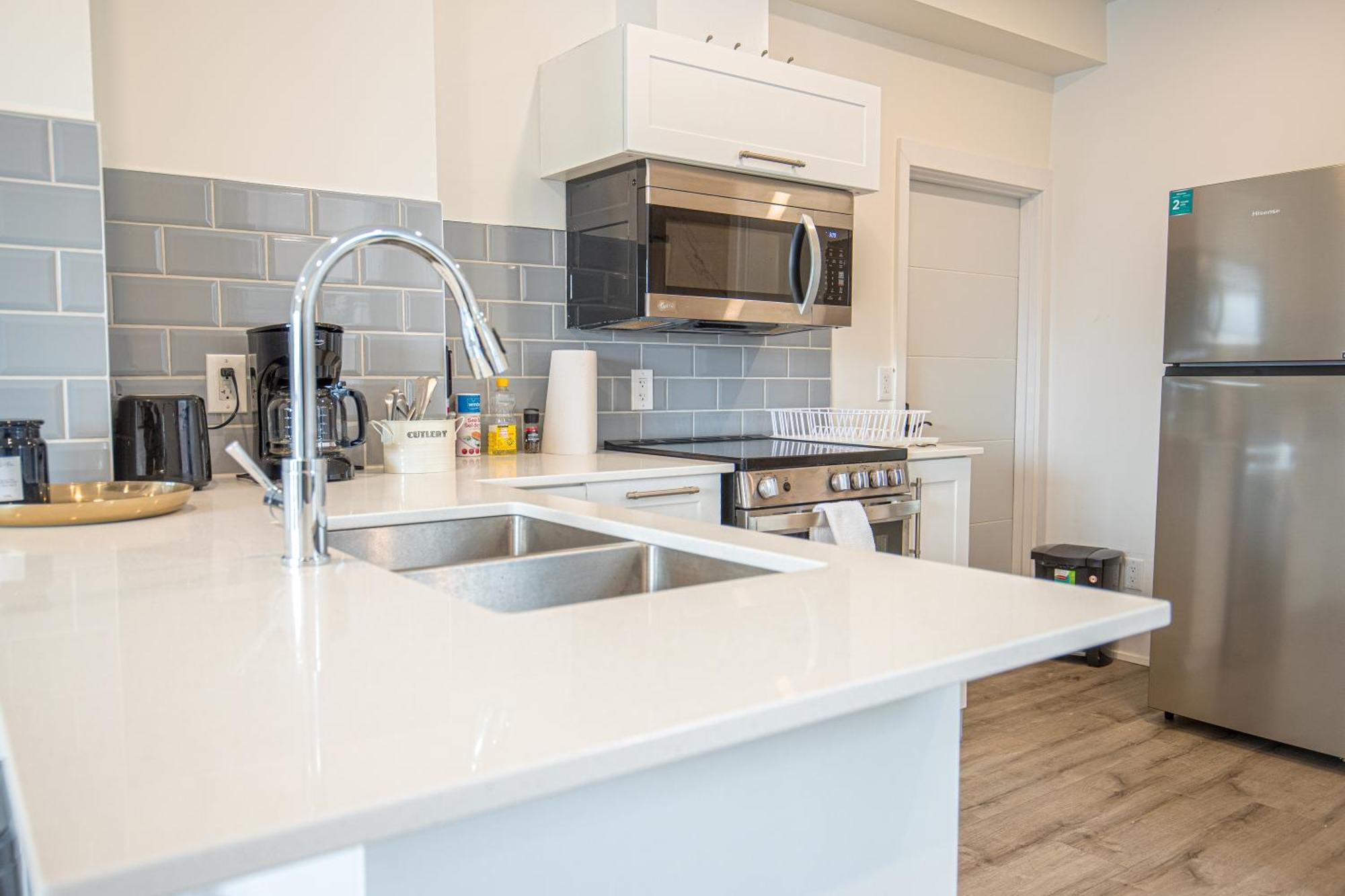 Private Unit In The Heart Of Ottawa, 3 Minutes To Downtown * Ottawa