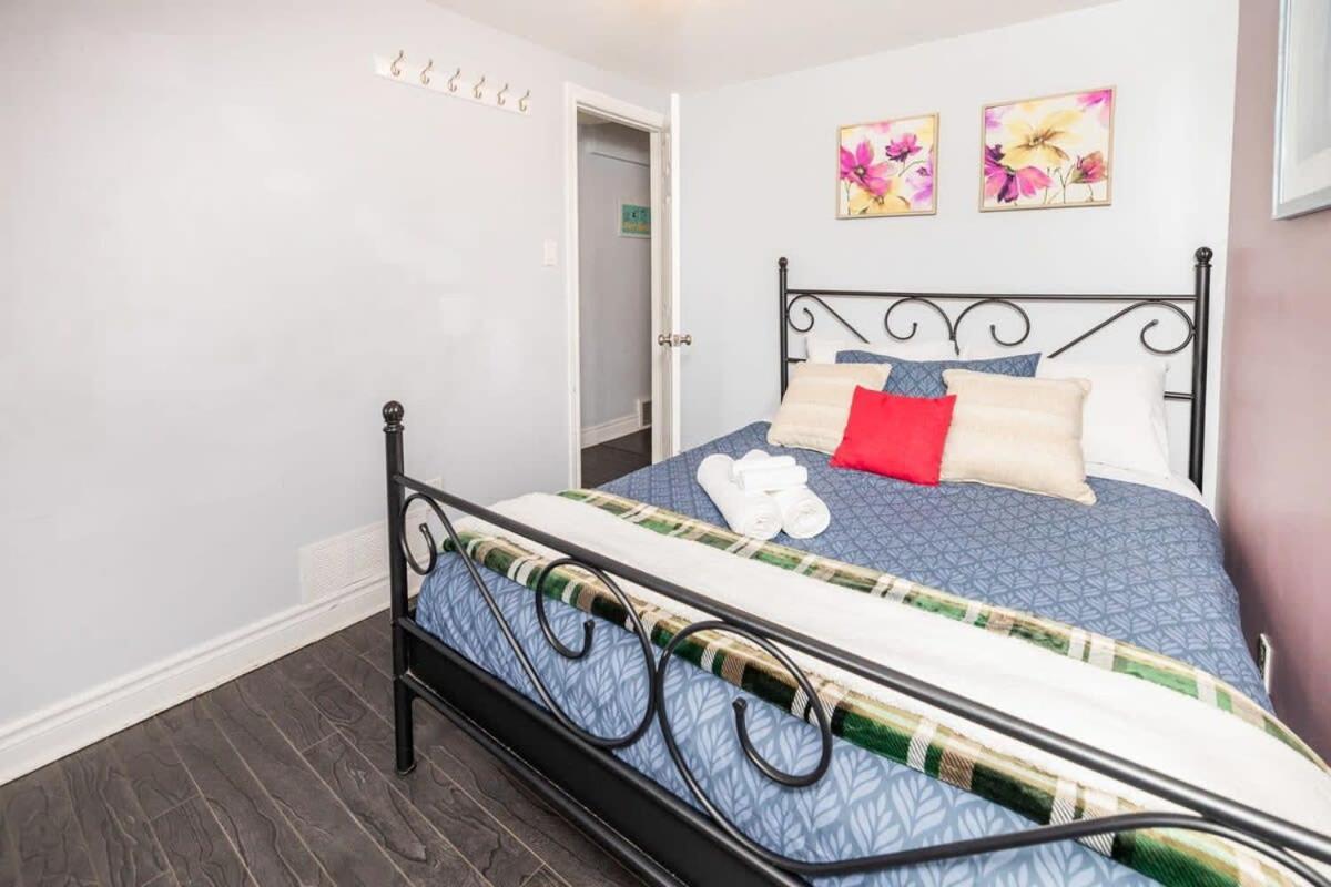Cozy Unit With Private Rooftop Terrace * Ottawa