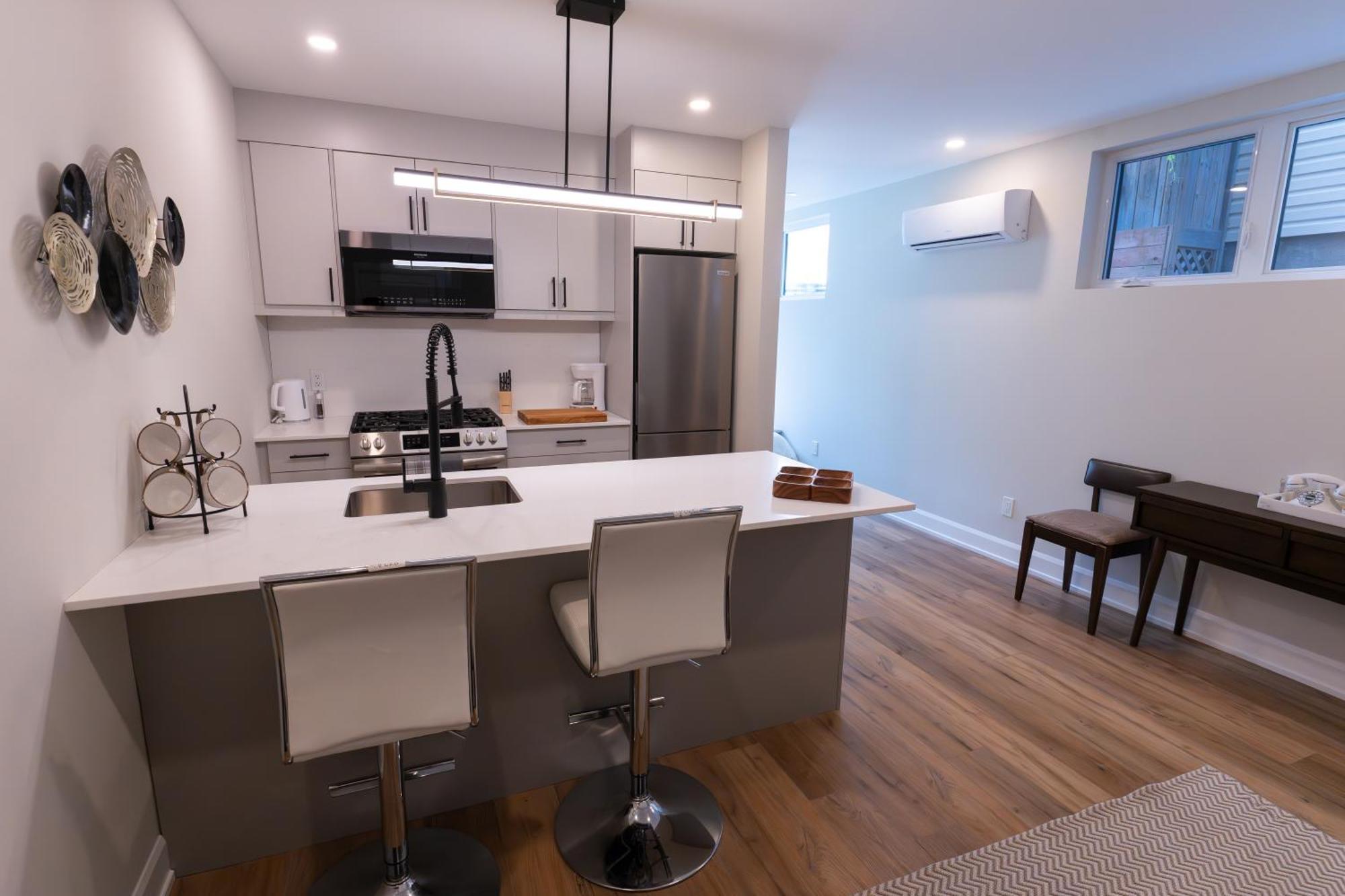 Capital Apartment *