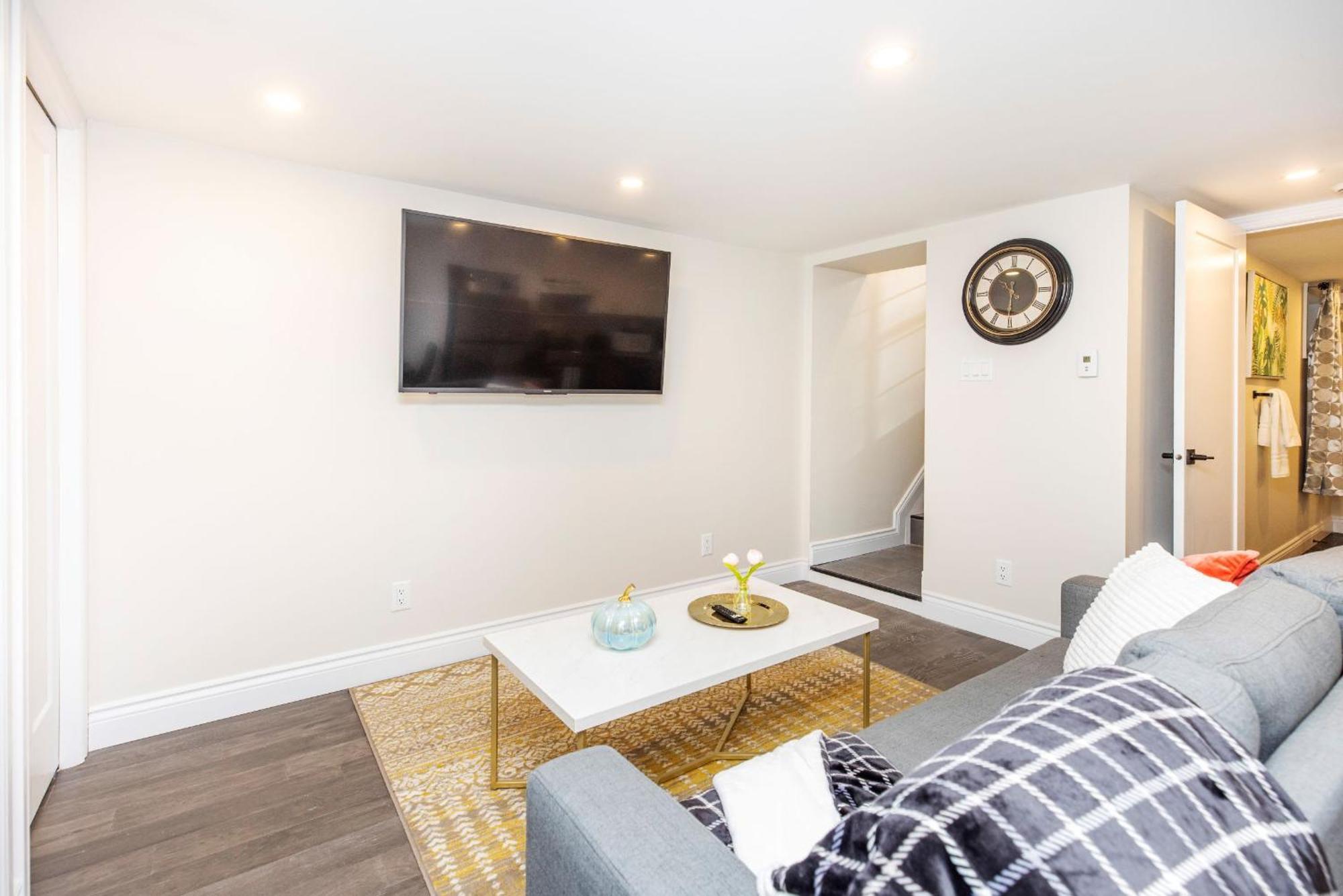 Modern 1br King Bed Near Rideau River & Dt *