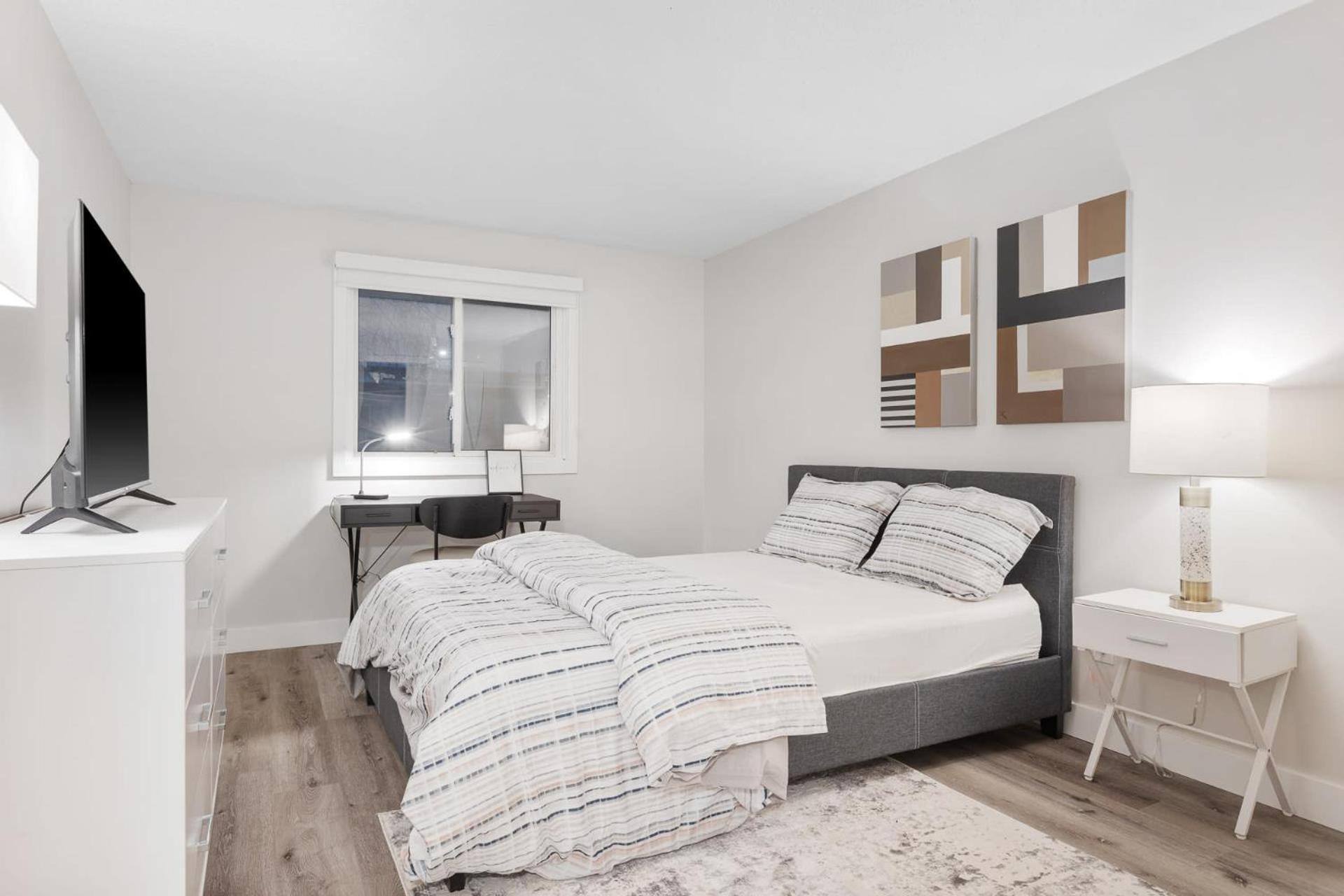 Private In Nepean For Family - 14 Minutes From Downtown Holiday home