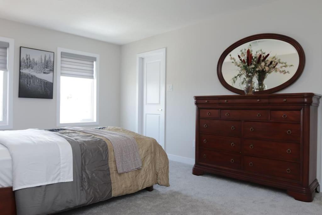 The Pizzicato Comfort And Convenience Close To Downtown Ottawa