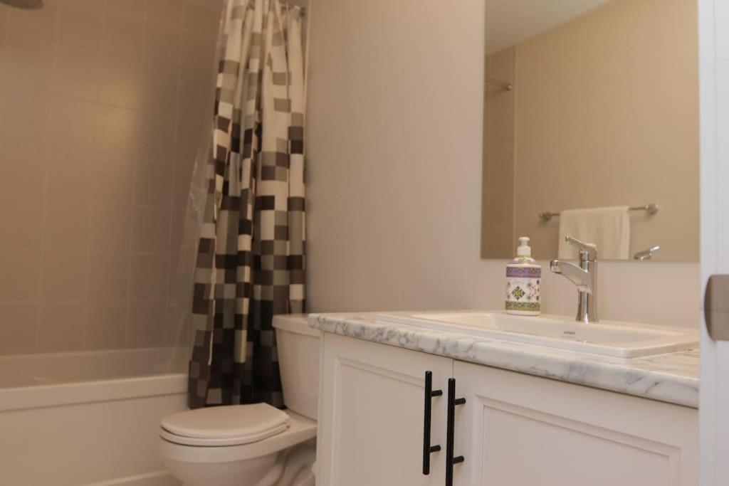 The Pizzicato Comfort And Convenience Close To Downtown Holiday home *