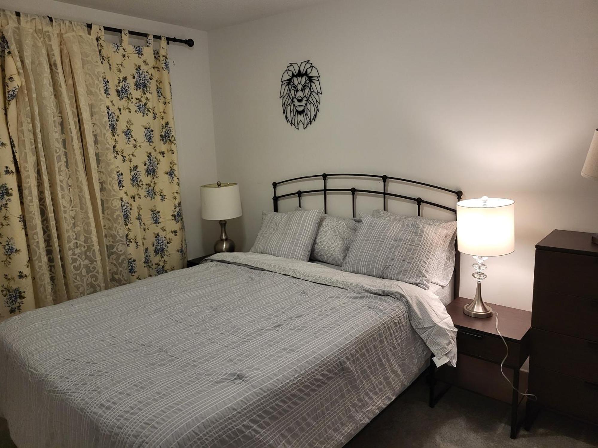 Lovely Townhouse For Short-term Homestay