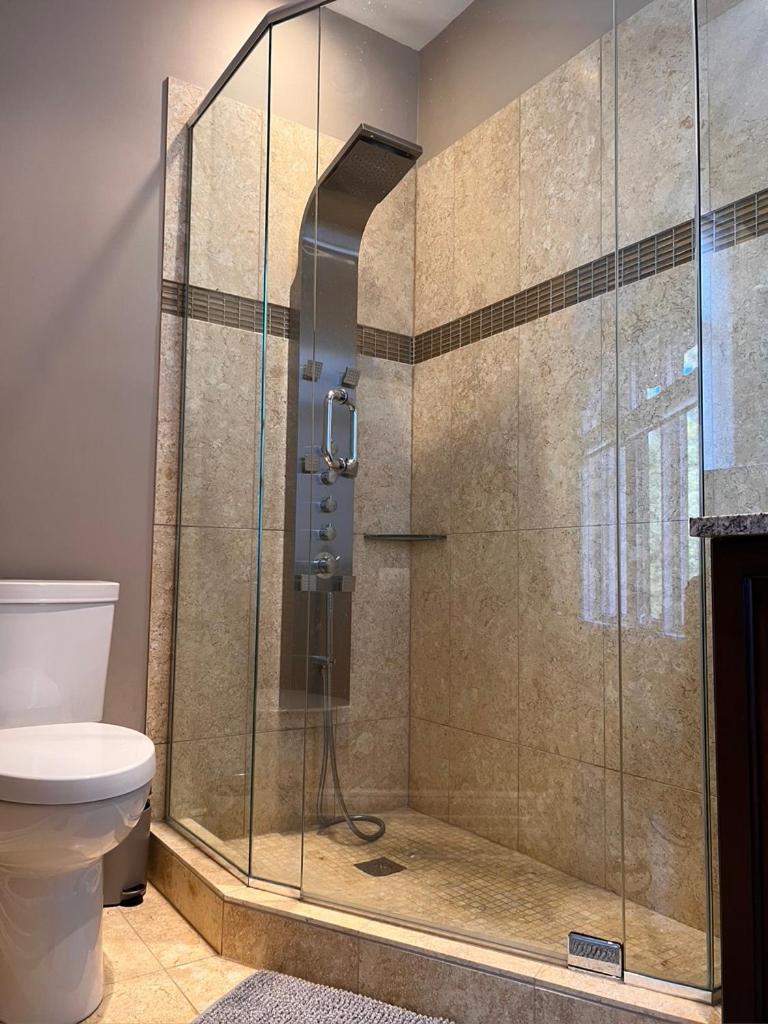 Manotick Villa