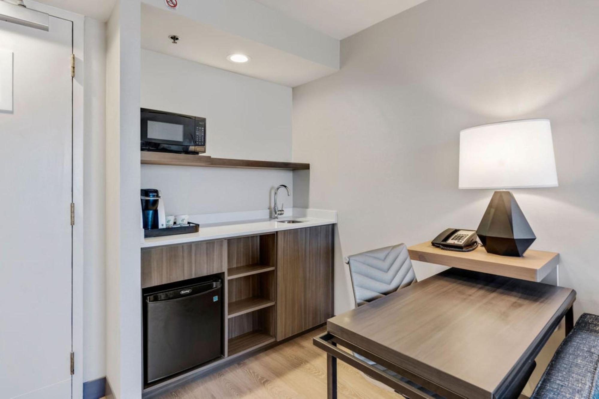 Hotel & Kanata By Ihg 4*