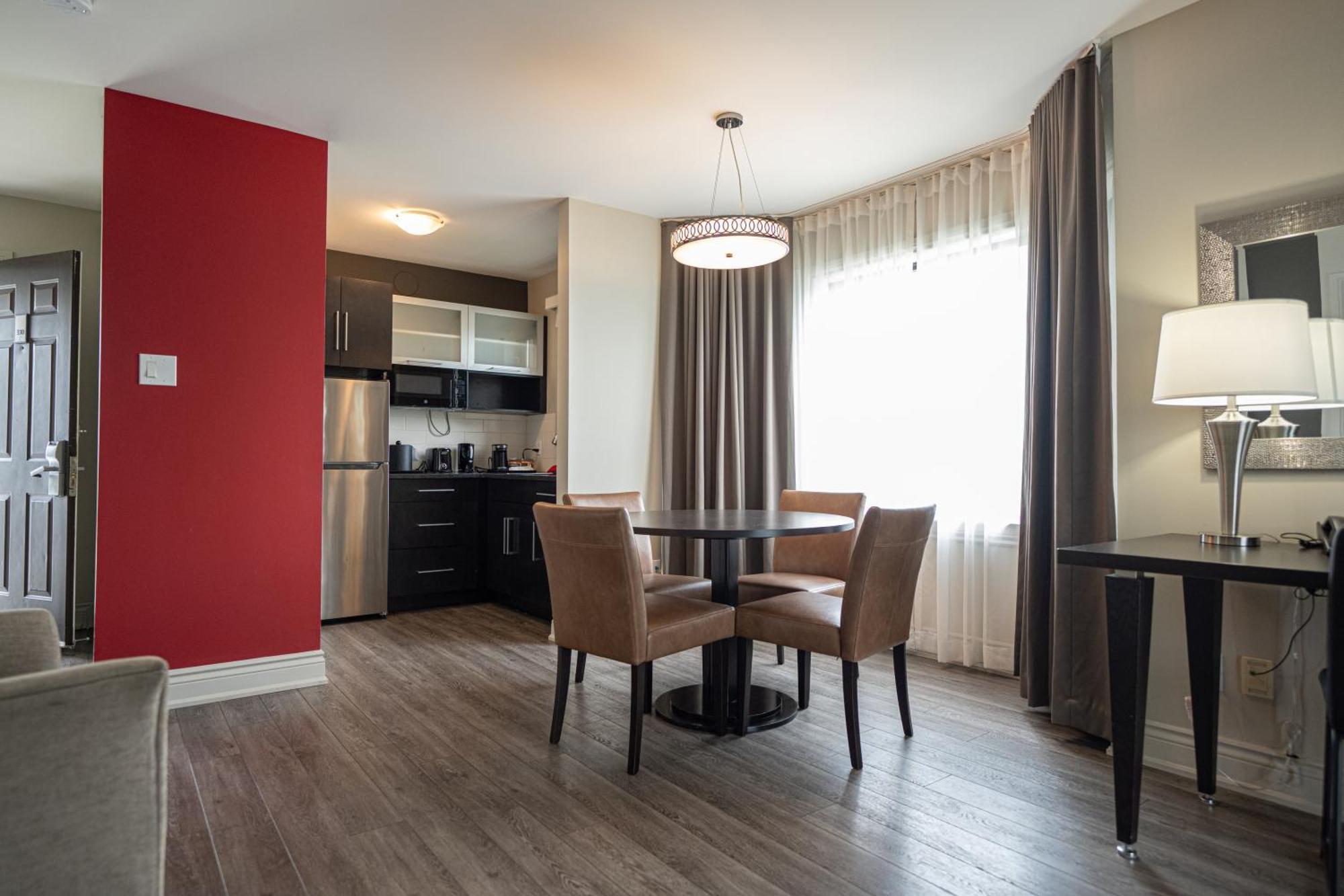 Ramada By Wyndham On The Rideau
