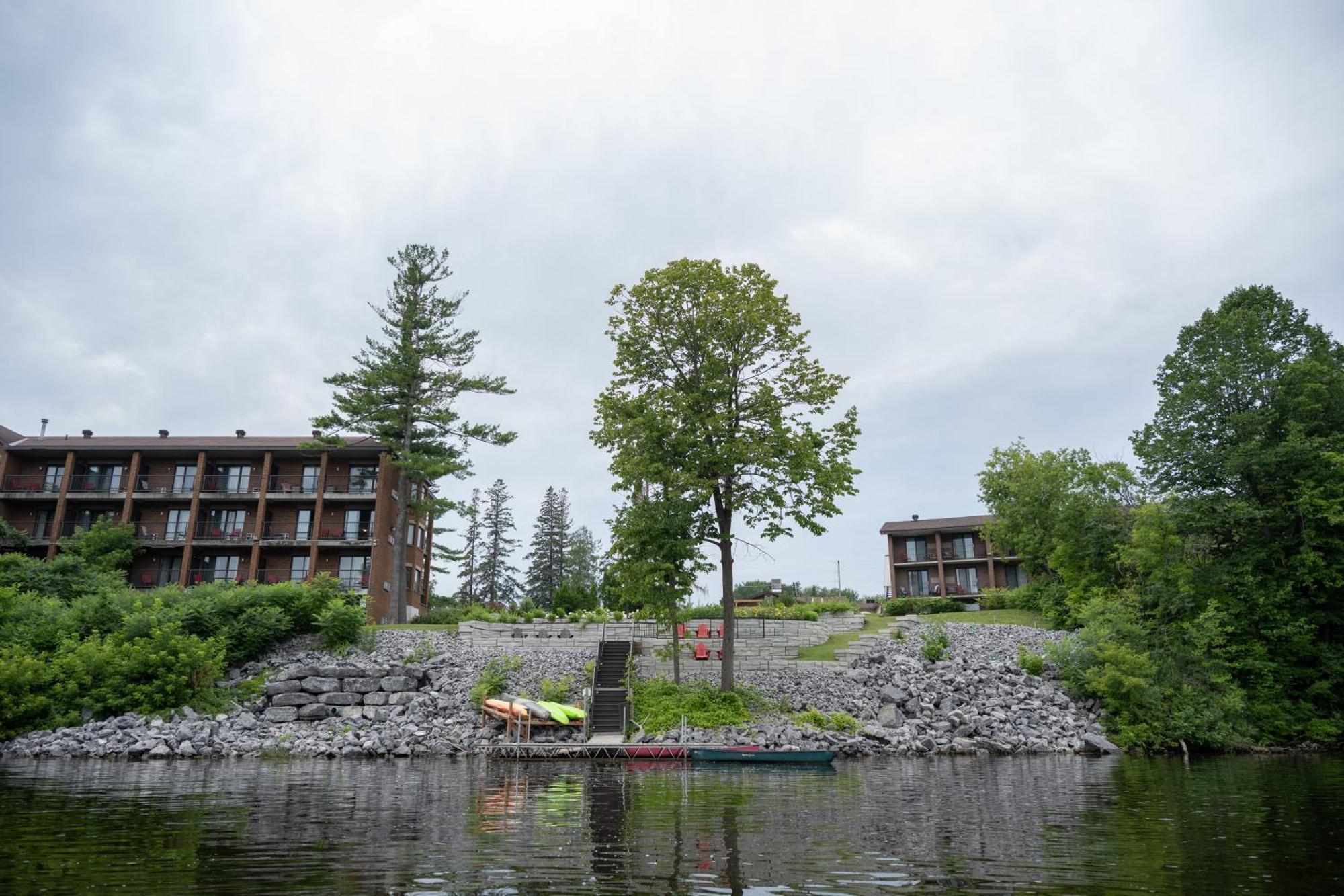 Hotel Ramada By Wyndham On The Rideau Ottawa