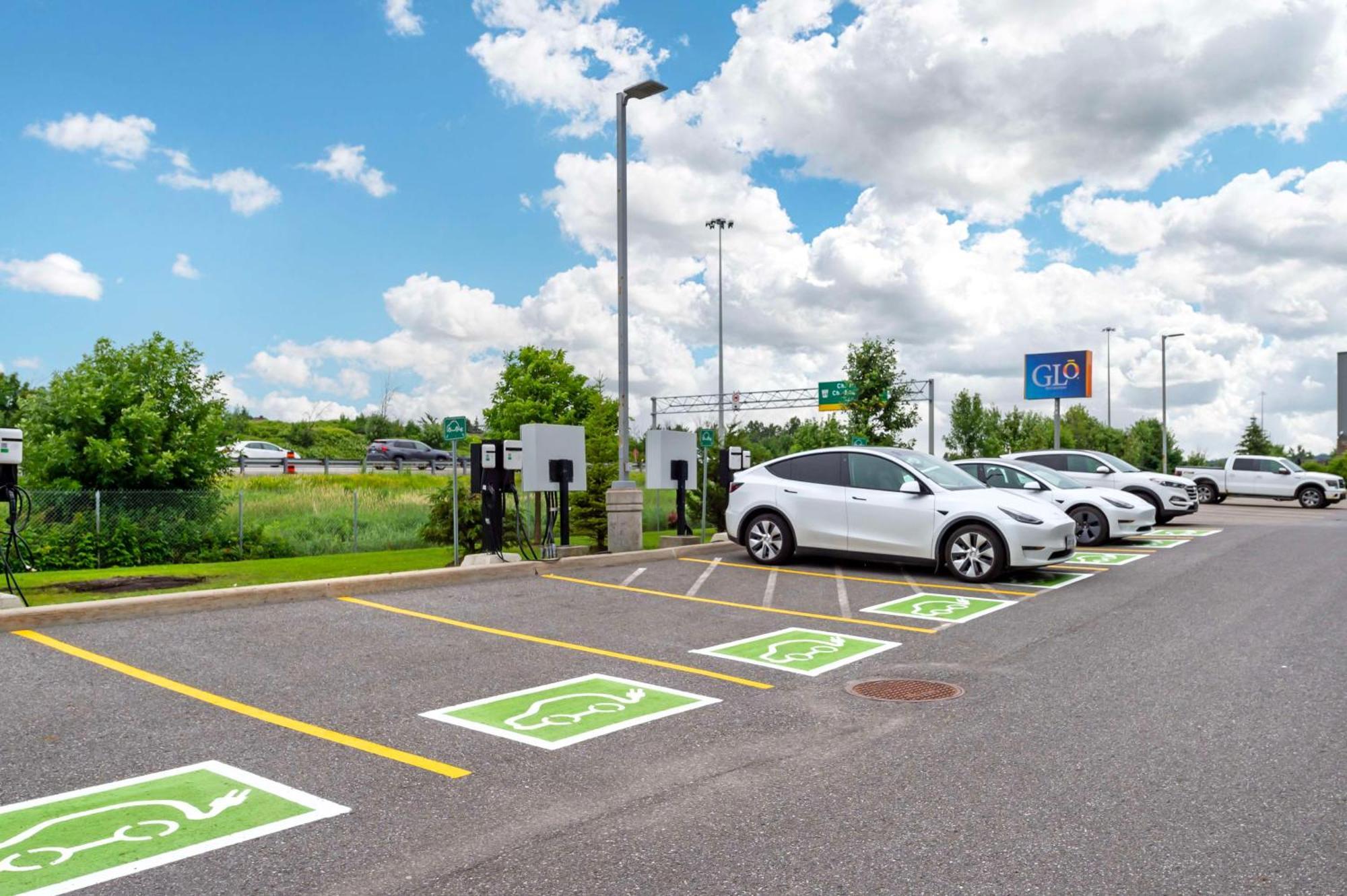 Glo Western Kanata West 3* Ottawa
