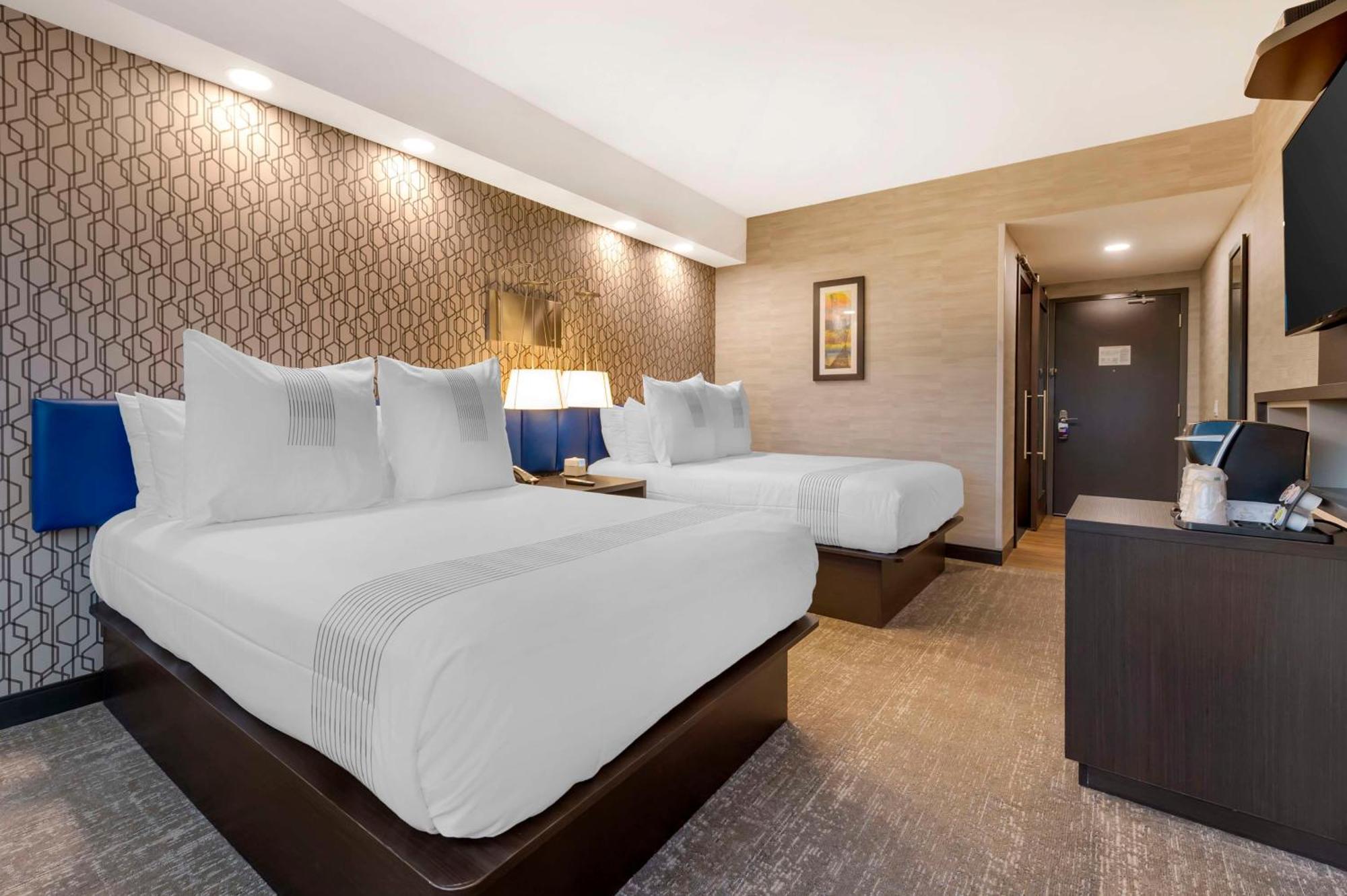 Glo Western Kanata West 3* Ottawa
