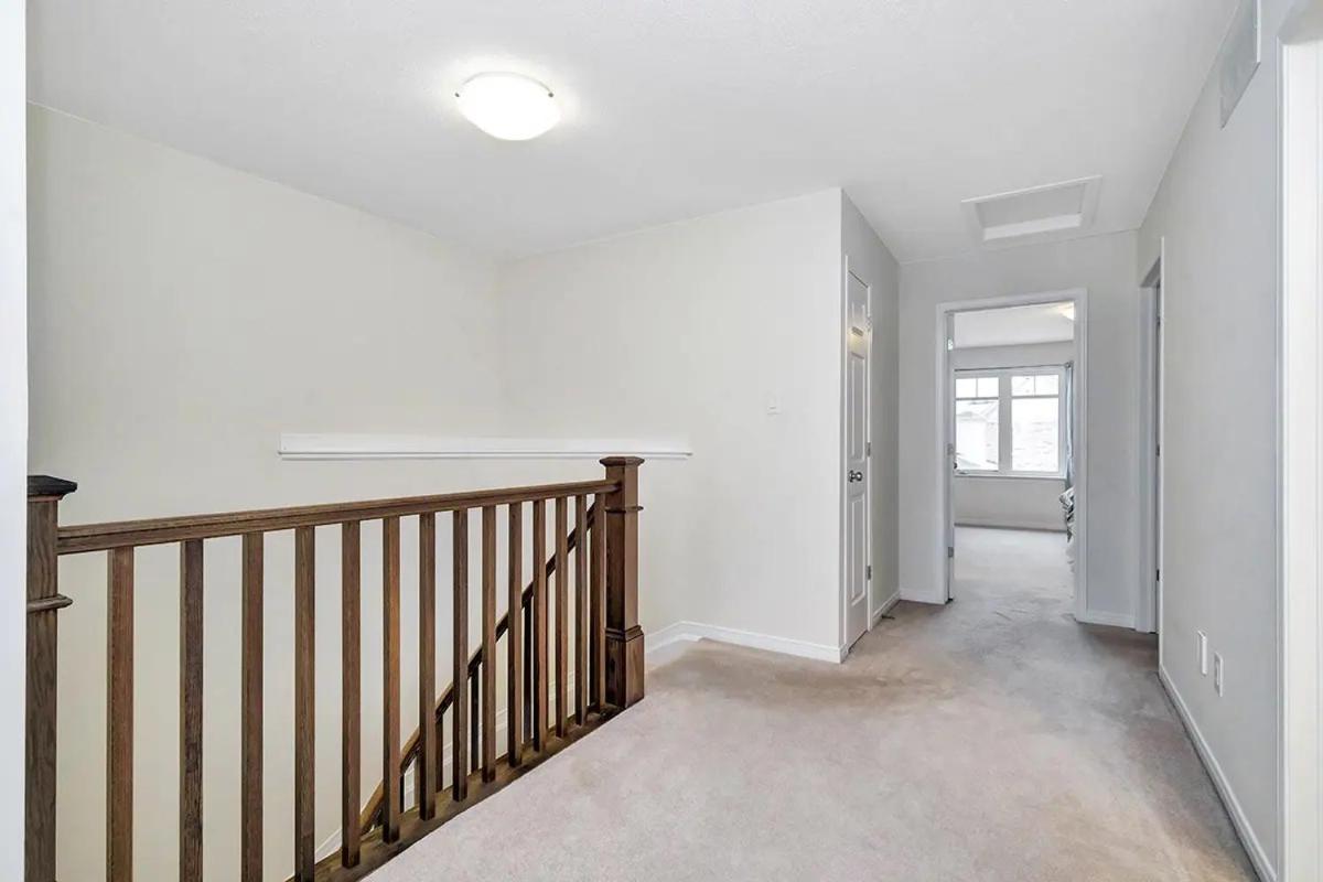 Modern Townhome Near Attractions * Ottawa