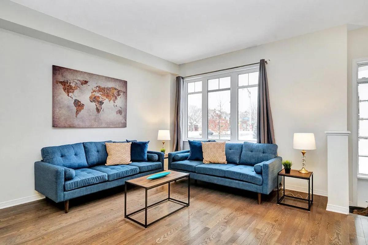 Holiday home Modern Townhome Near Attractions Ottawa