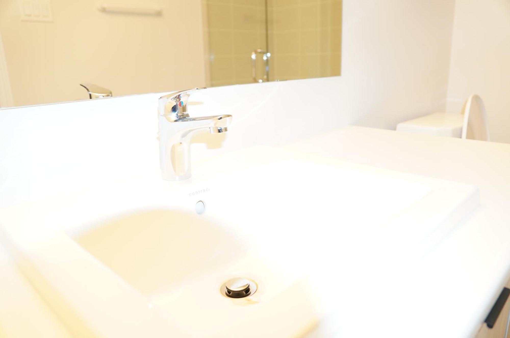 Beautiful With Private Bathroom