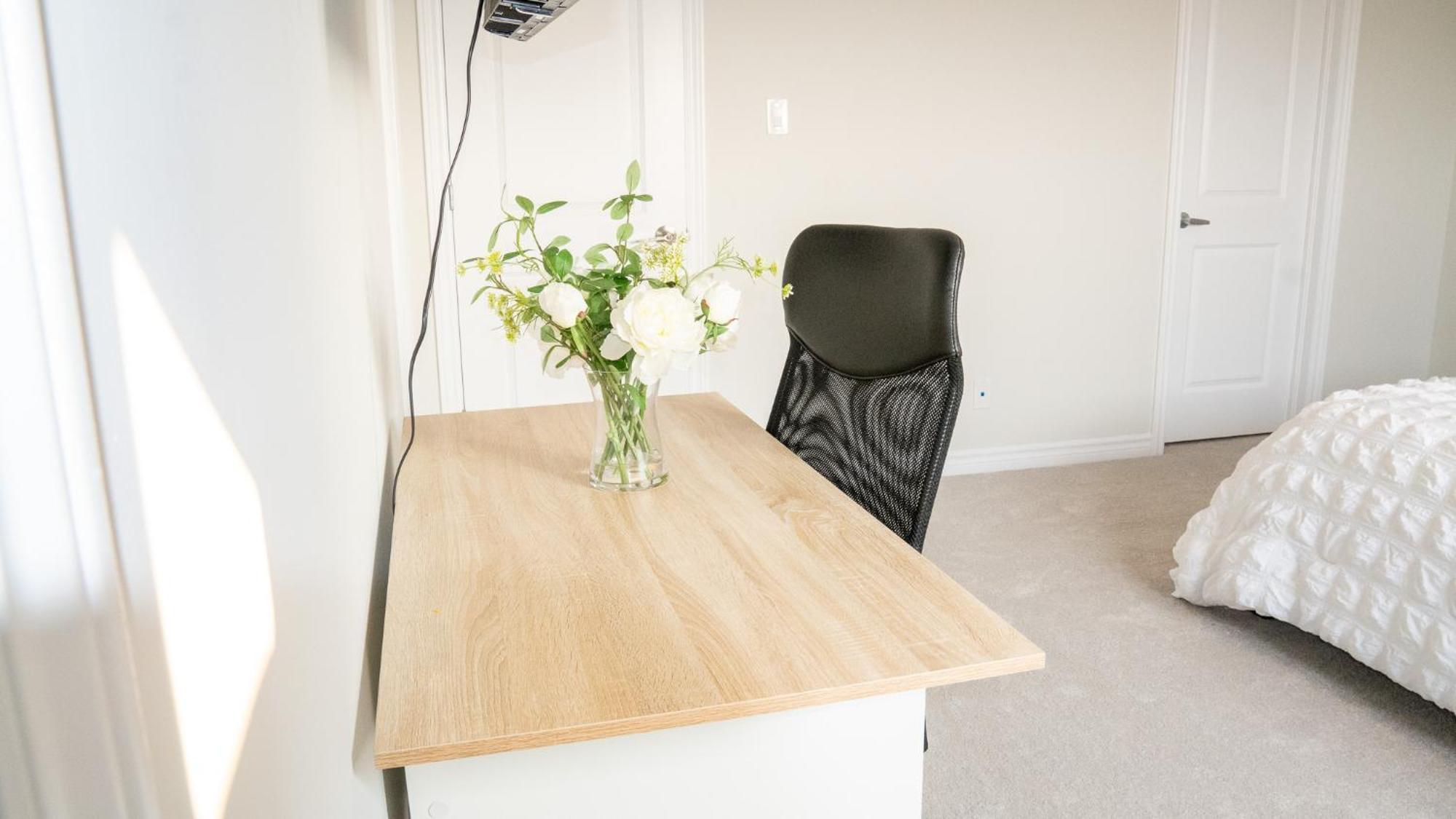 Beautiful With Private Bathroom Homestay