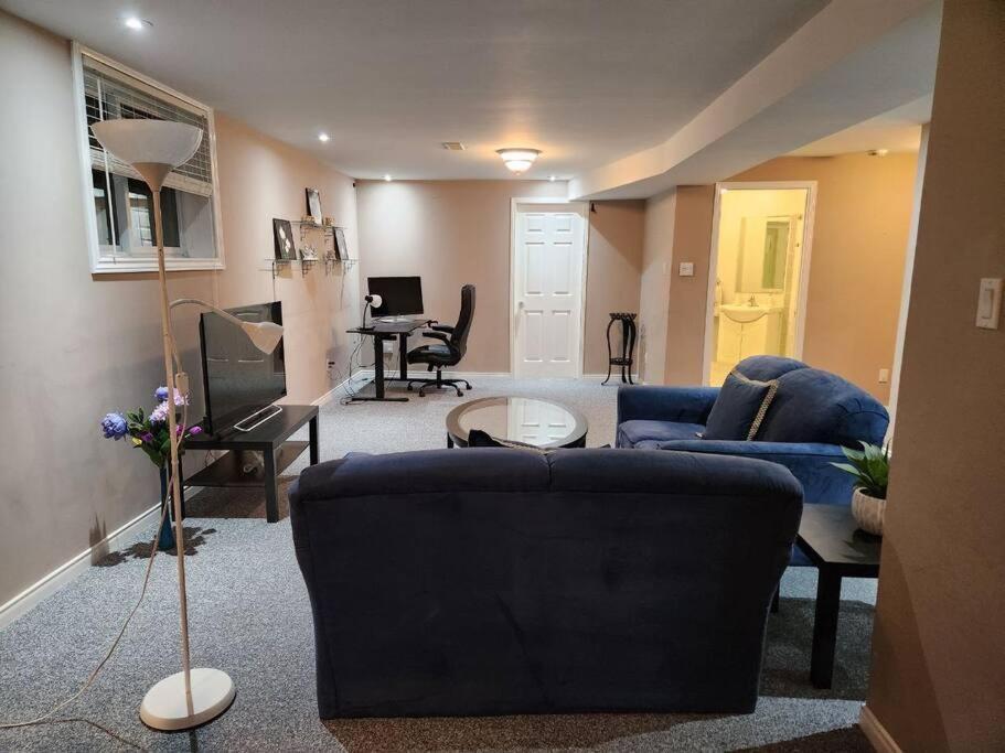 Spacious & Comfortable 1br Unit, Peaceful Setting Apartment Ottawa