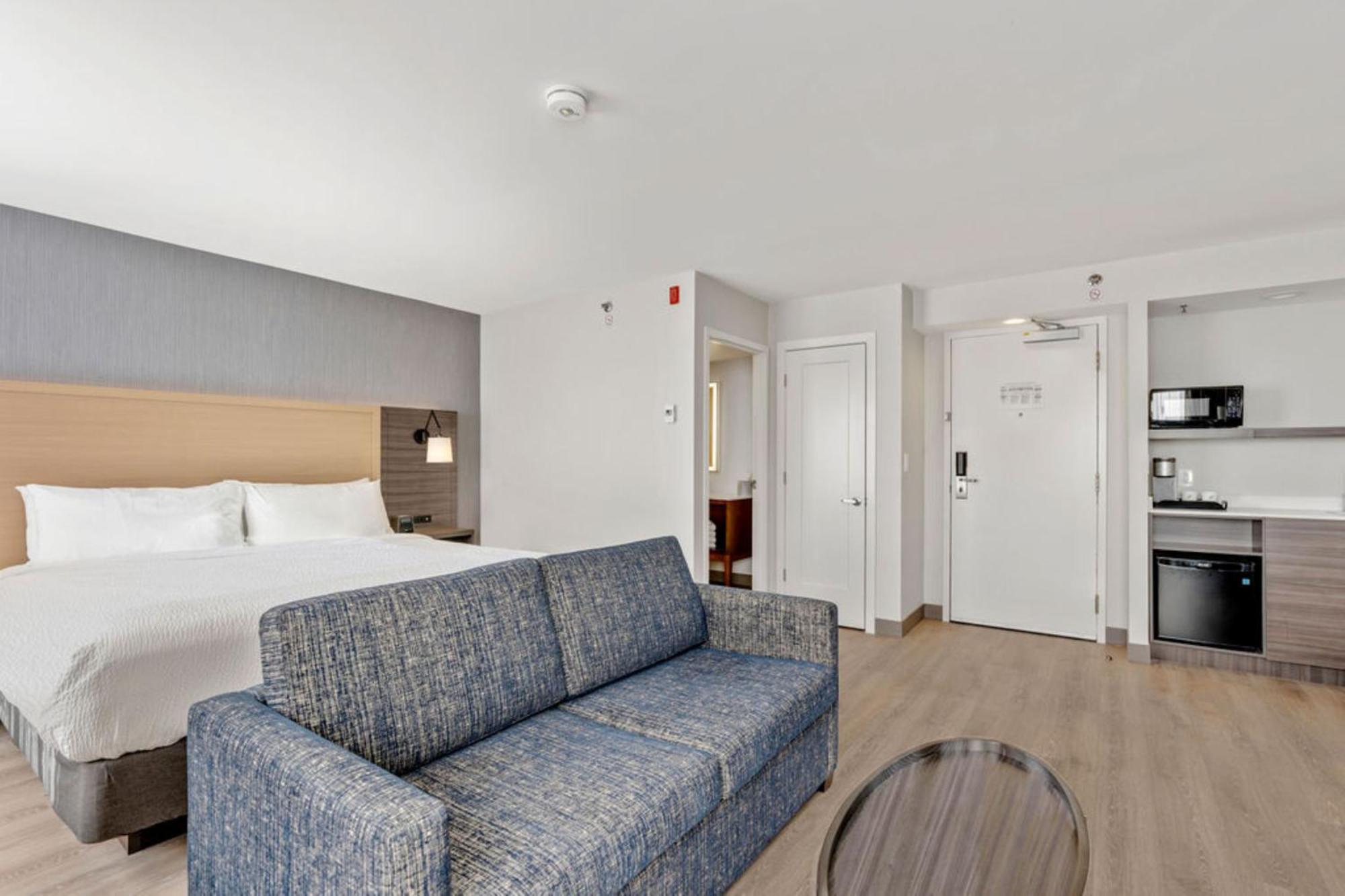 & Kanata By Ihg 4*