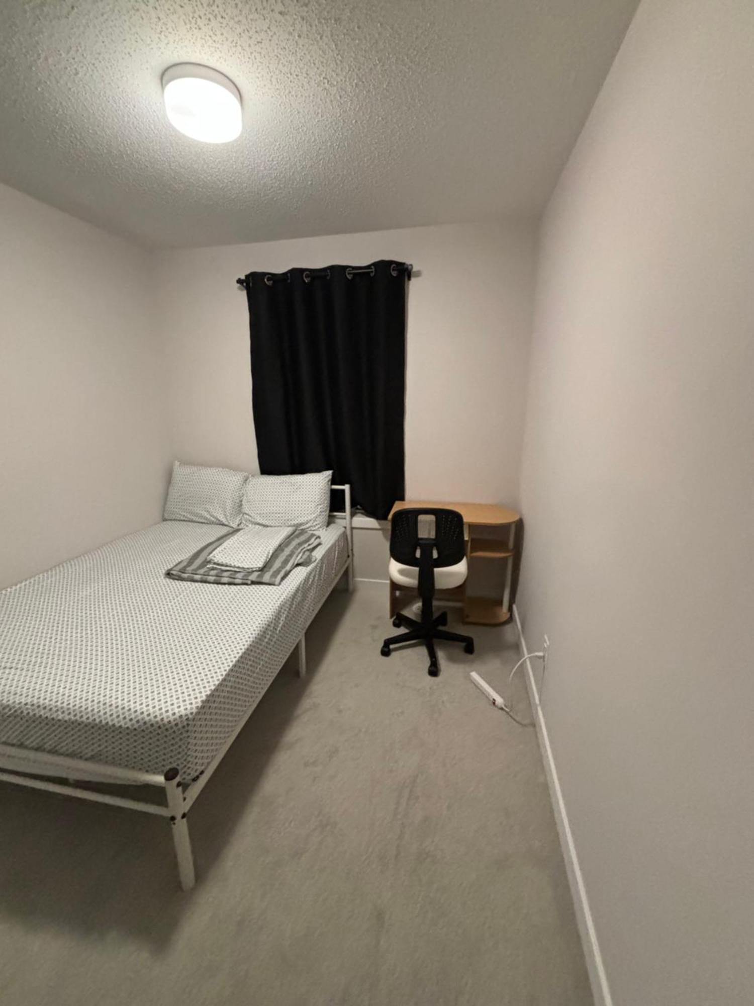 Cozy Modern In A Family Friendly Neighborhood