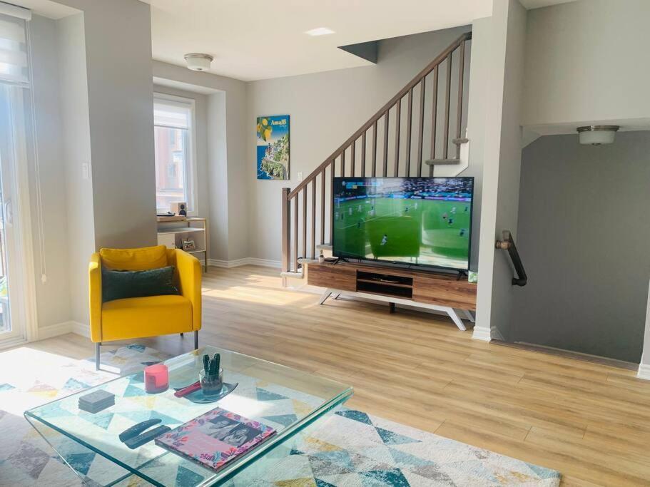 Modern 3 Story Townhouse In A Great Location!