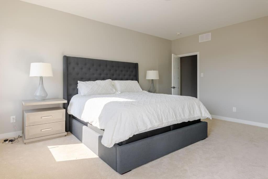 Stonebridge Golf Nest * Ottawa