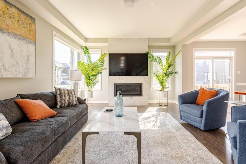 Stonebridge Golf Nest Apartment Ottawa