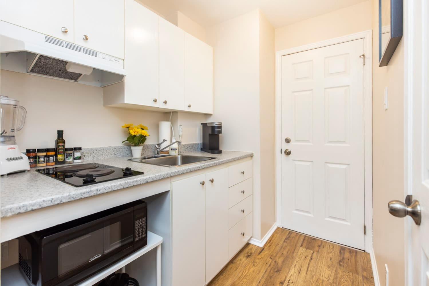 Close To Algonquin College - Pet Friendly