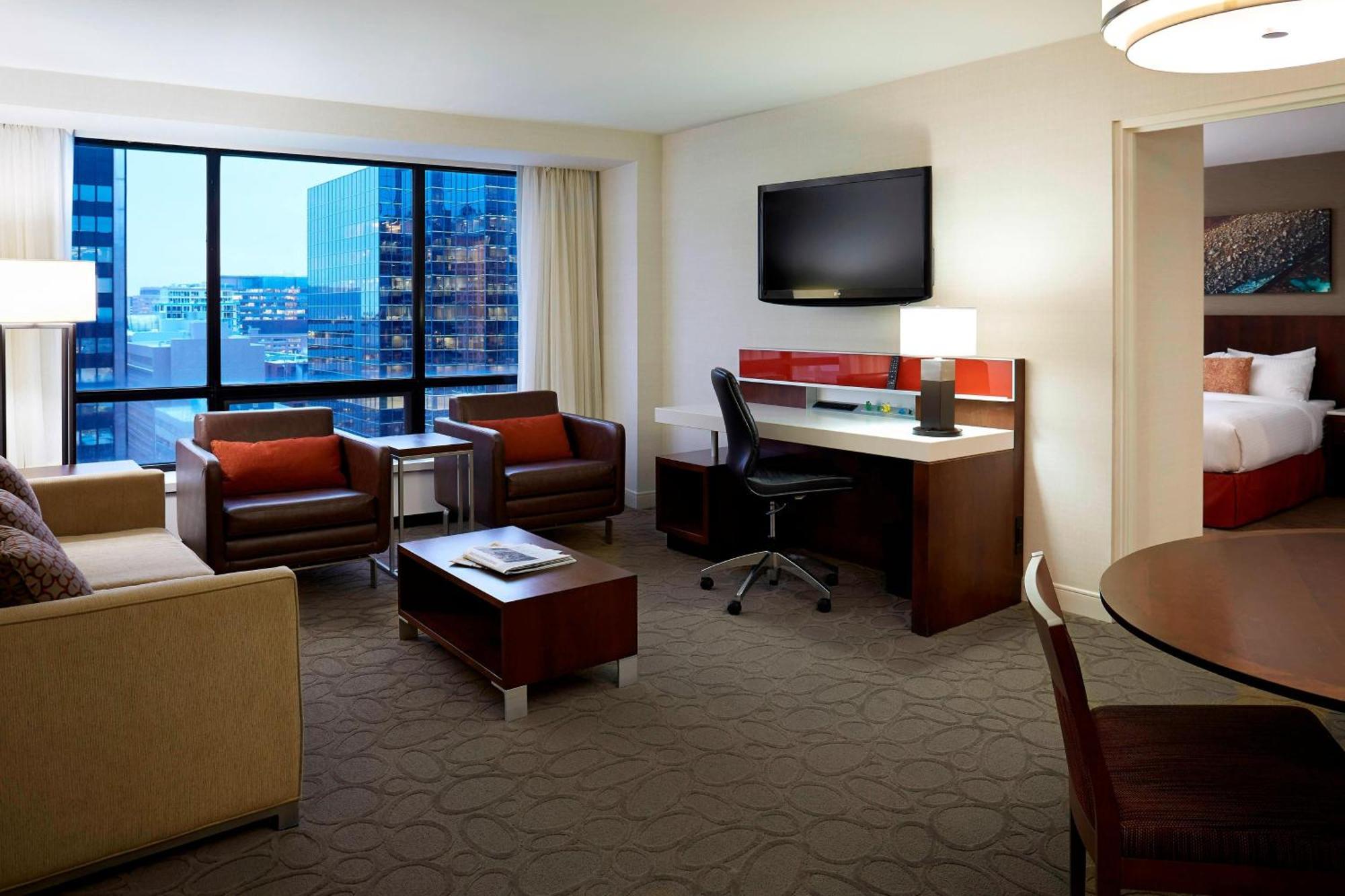 Delta By Marriott City Centre 4*