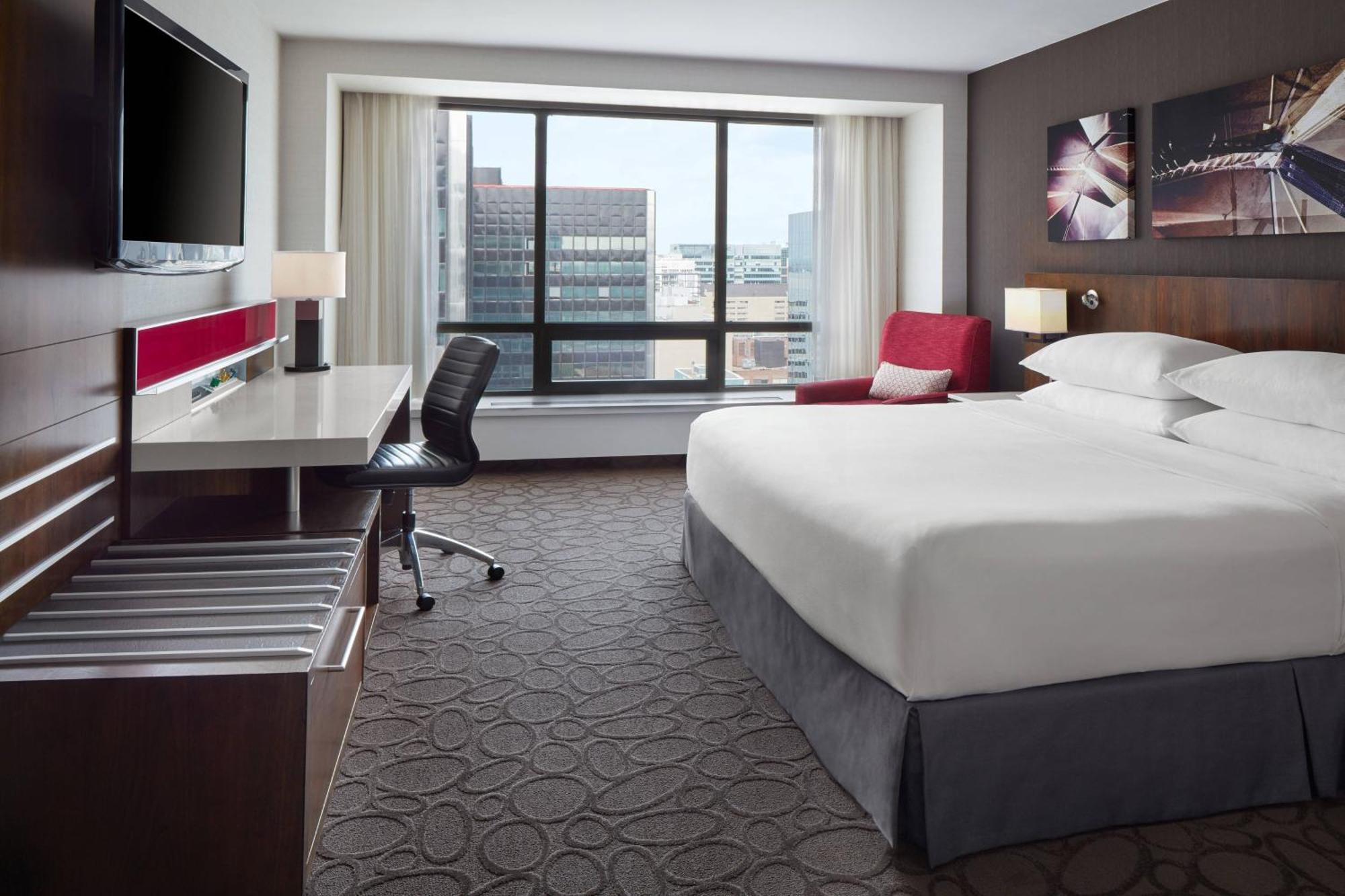 Delta By Marriott City Centre 4*
