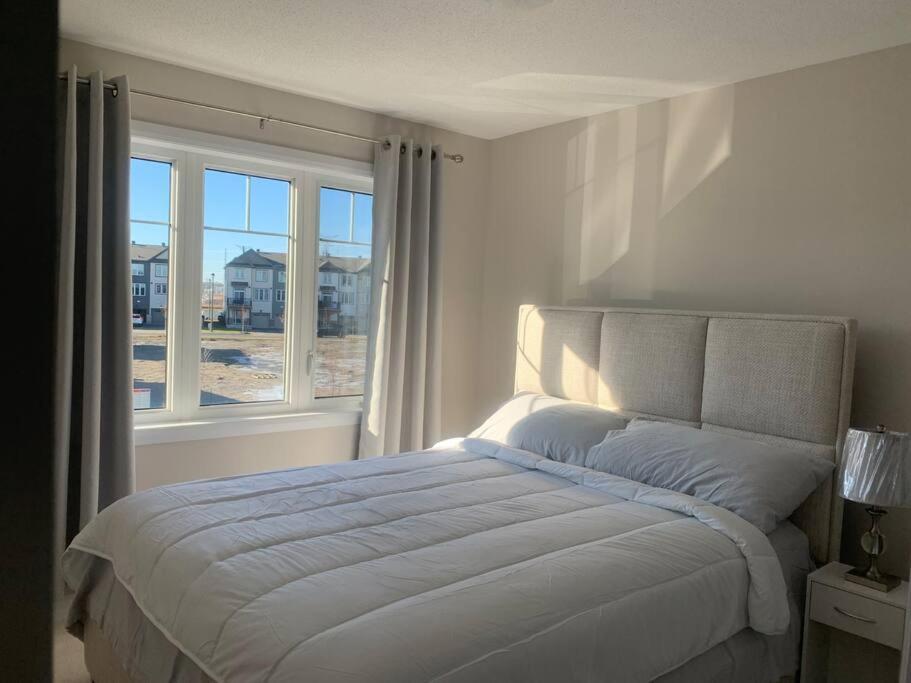 Brand New House * Ottawa