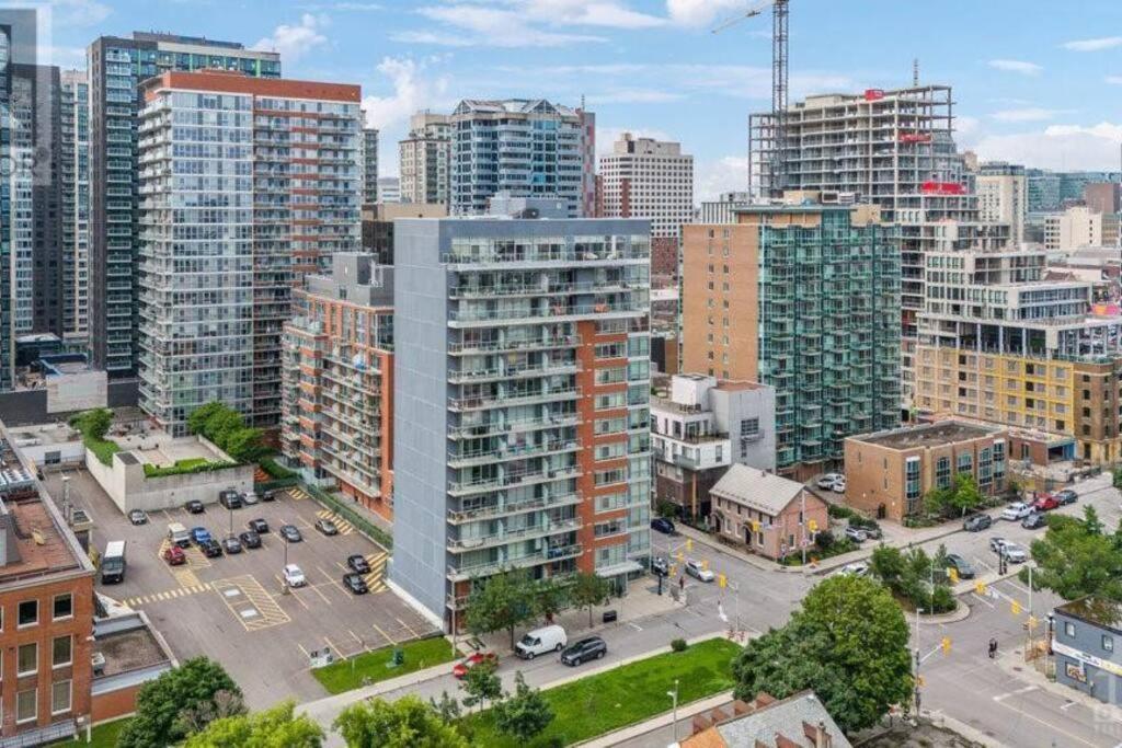 Apartment 2 Bedroom Downtown Ottawa