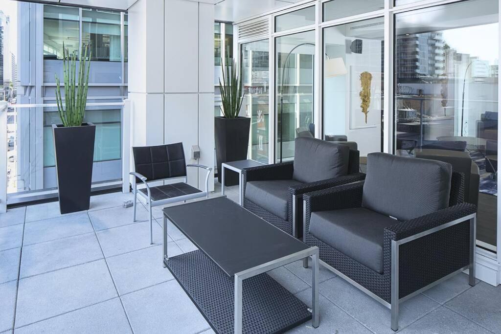 Luxury 2-bedroom Penthouse Downtown With Free Parking * Ottawa