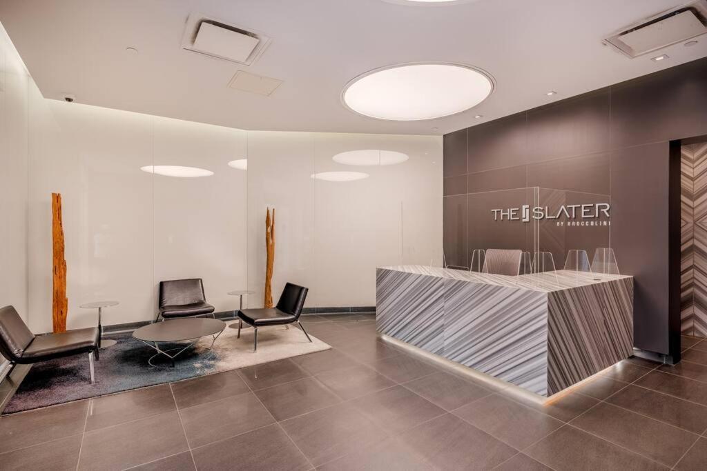 Luxury 2-bedroom Penthouse Downtown With Free Parking Apartment Ottawa
