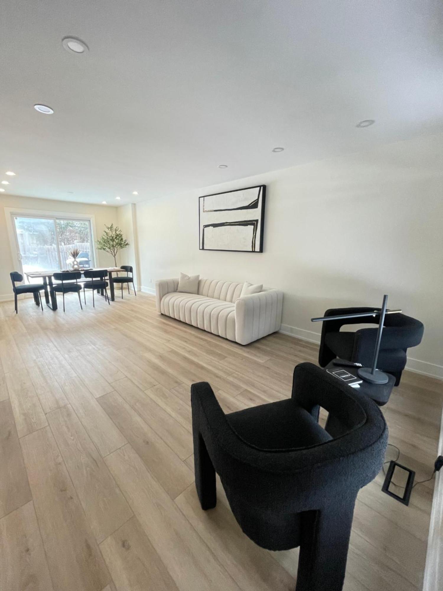 Apartment Modern And Chic House Ottawa