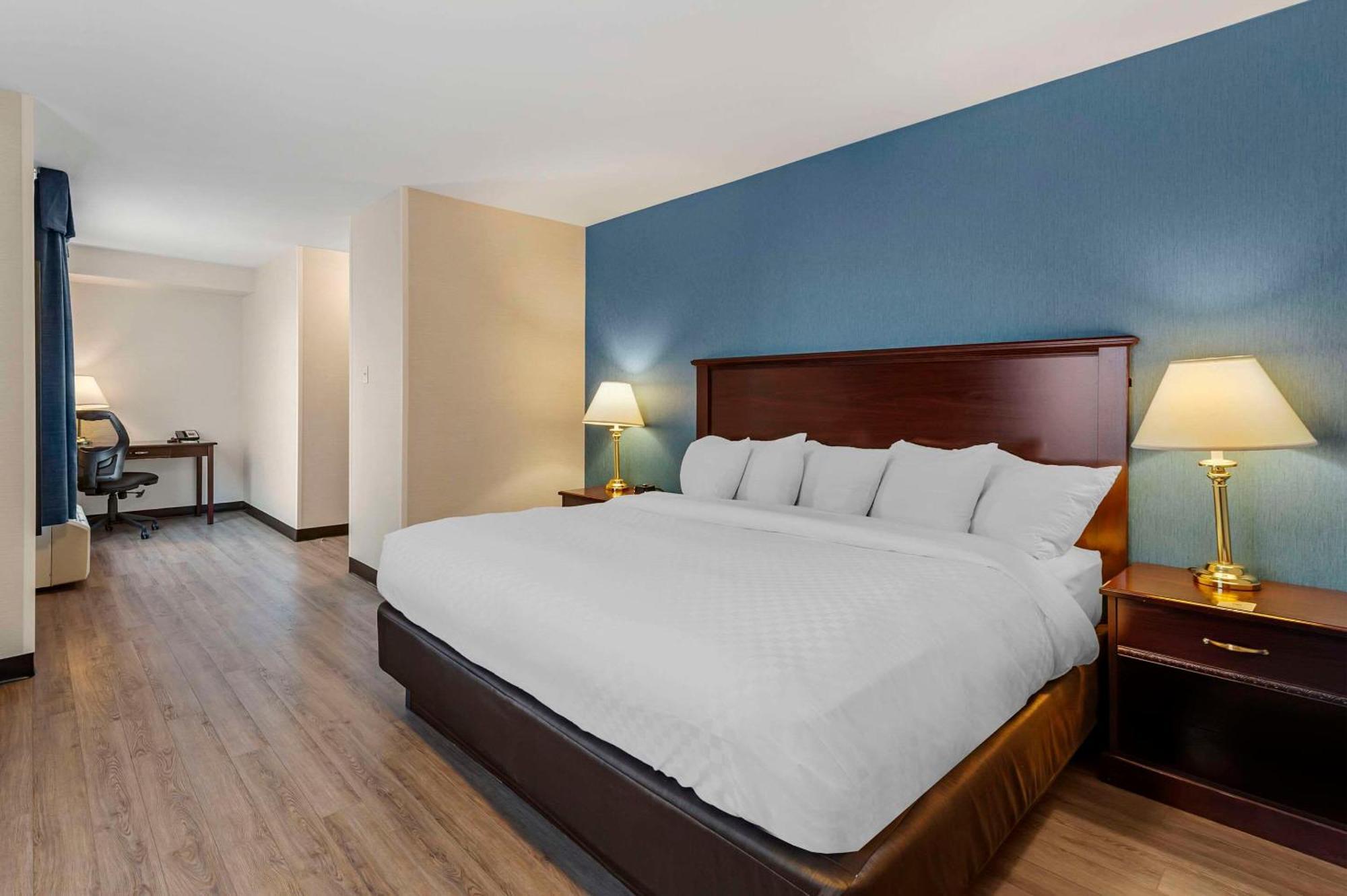 Quality Inn 2*