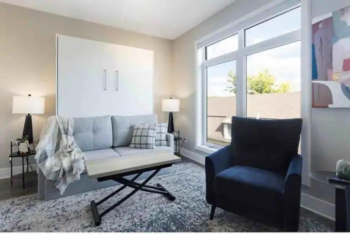 Apartment Alterra Beechwood Bachelor 5 Ottawa