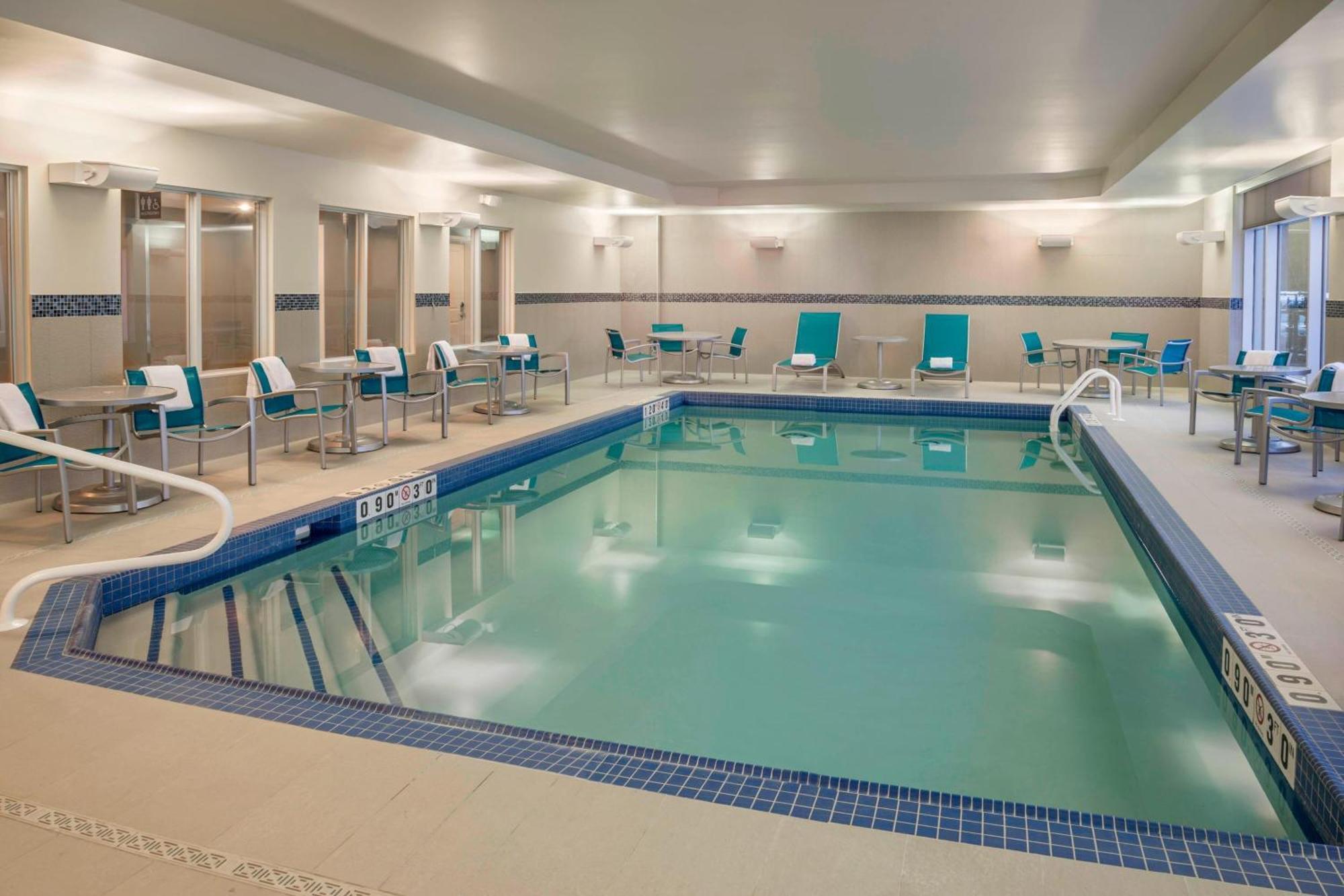 Towneplace By Marriott Kanata Hotel 3*