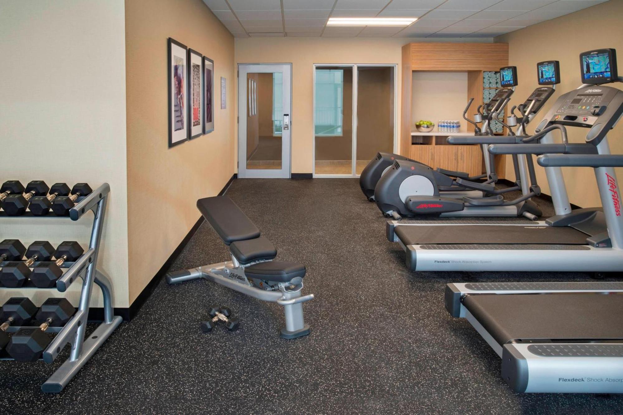 Towneplace By Marriott Kanata Hotel 3*