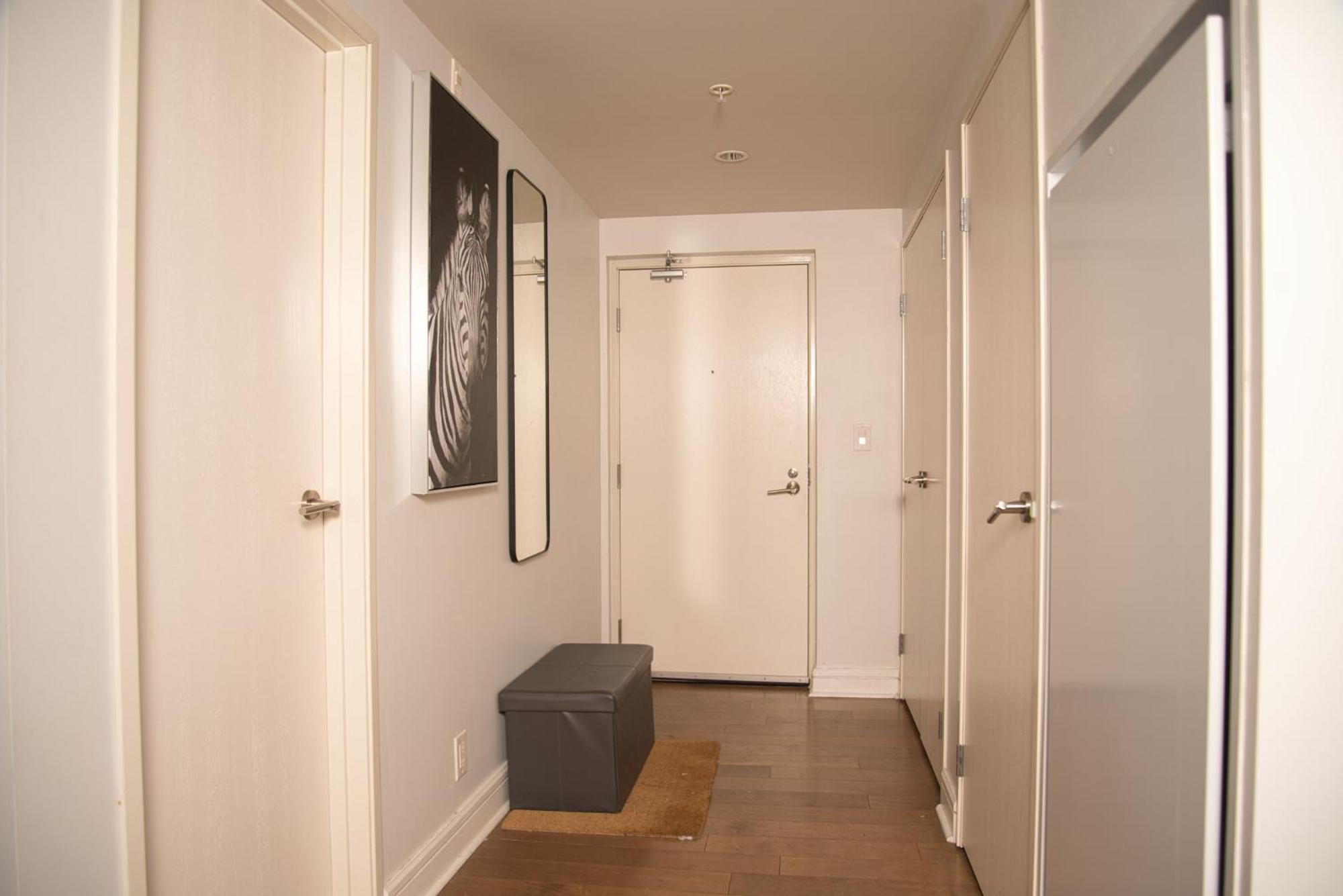 Minimum One Month - With Ensuite Bathroom In Fairly New 2 Rooms, 2 Bathrooms Homestay Ottawa