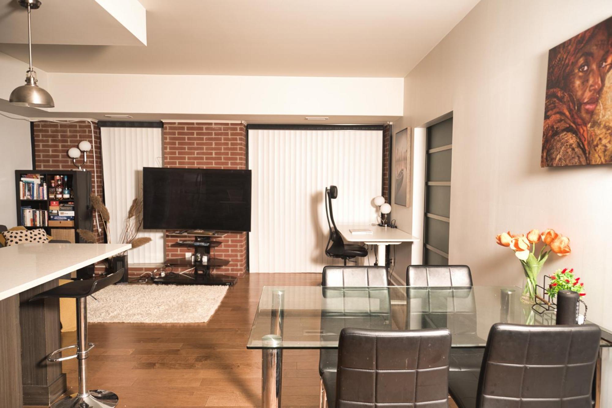 Minimum One Month - With Ensuite Bathroom In Fairly New 2 Rooms, 2 Bathrooms Homestay *