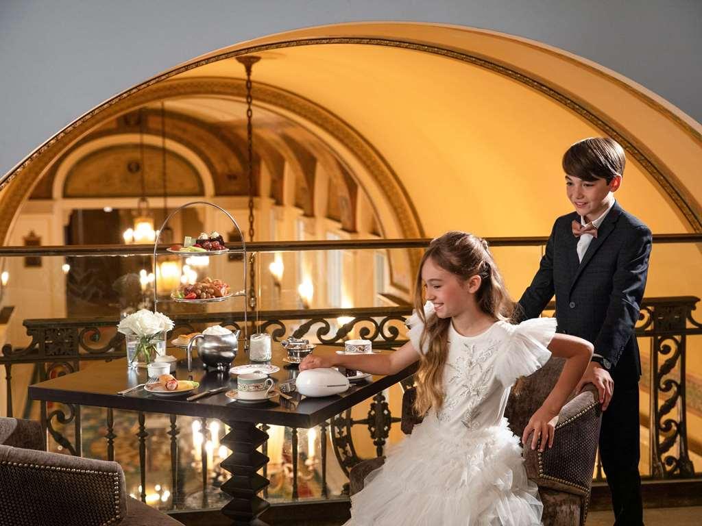 Fairmont Chateau Laurier Hotel 5*