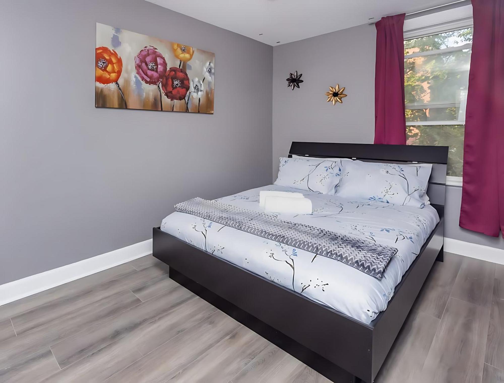 Pet-friendly 3br - Near & Byward Market Apartment