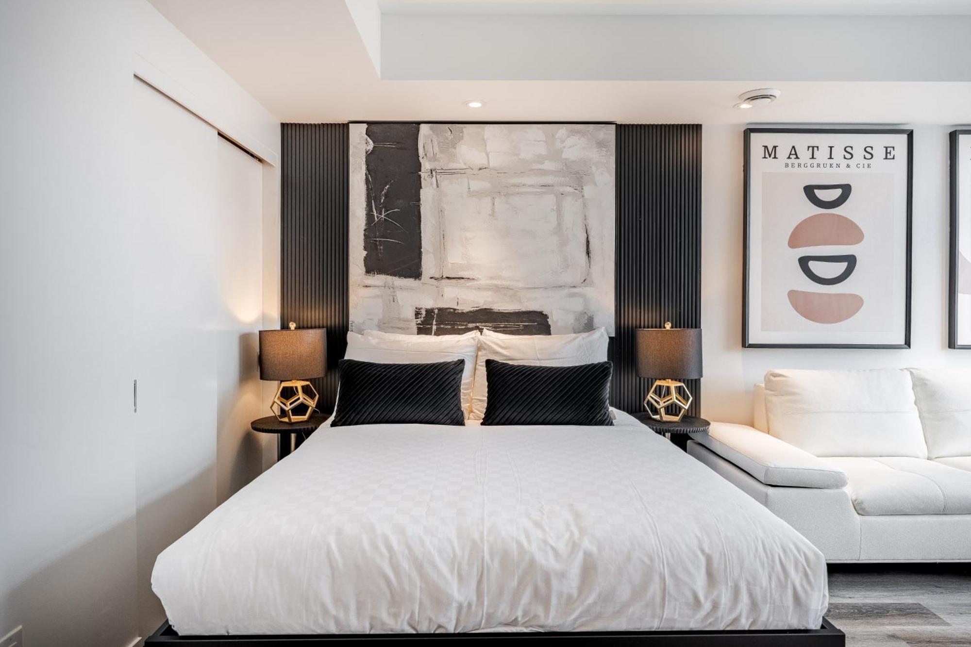 Westview Luxury * Ottawa