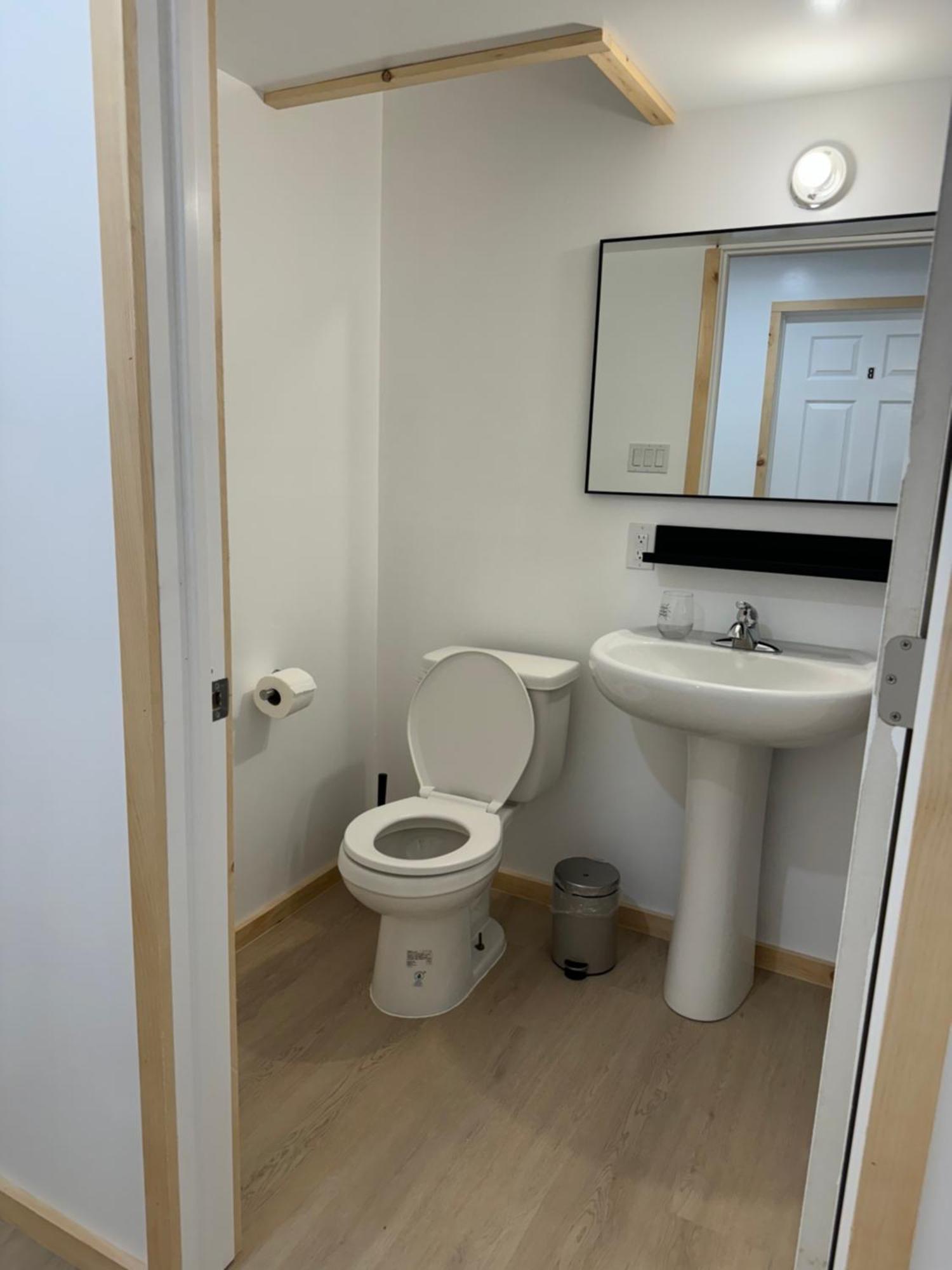 Private Entrance, Private Bathroom, Bedroom And Workspace