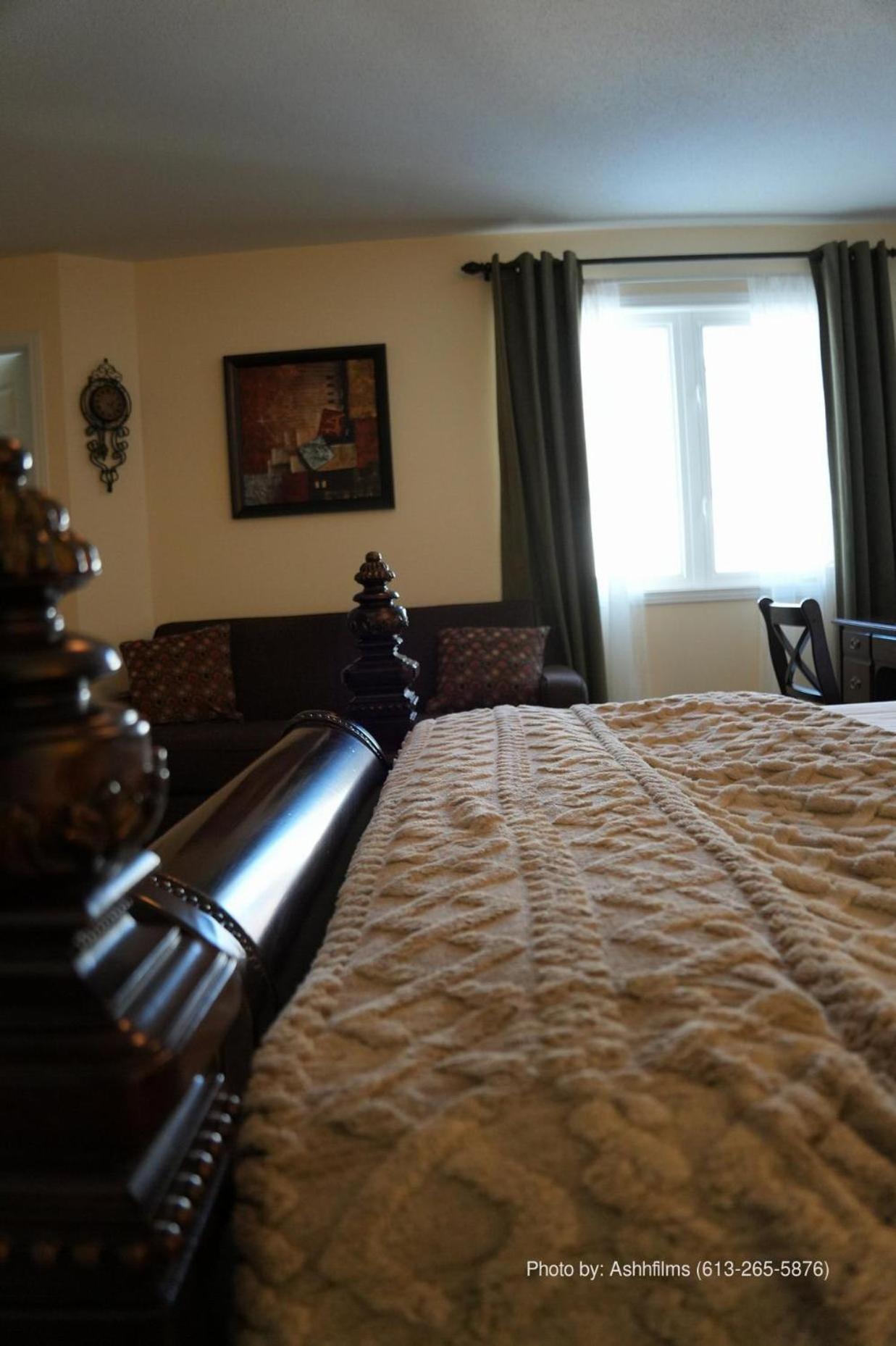 Fosterbrook Parkside Retreat Guest house Ottawa