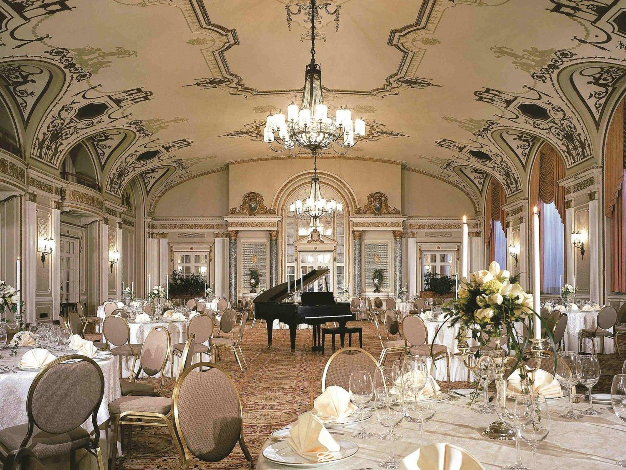 Fairmont Chateau Laurier Hotel 5*